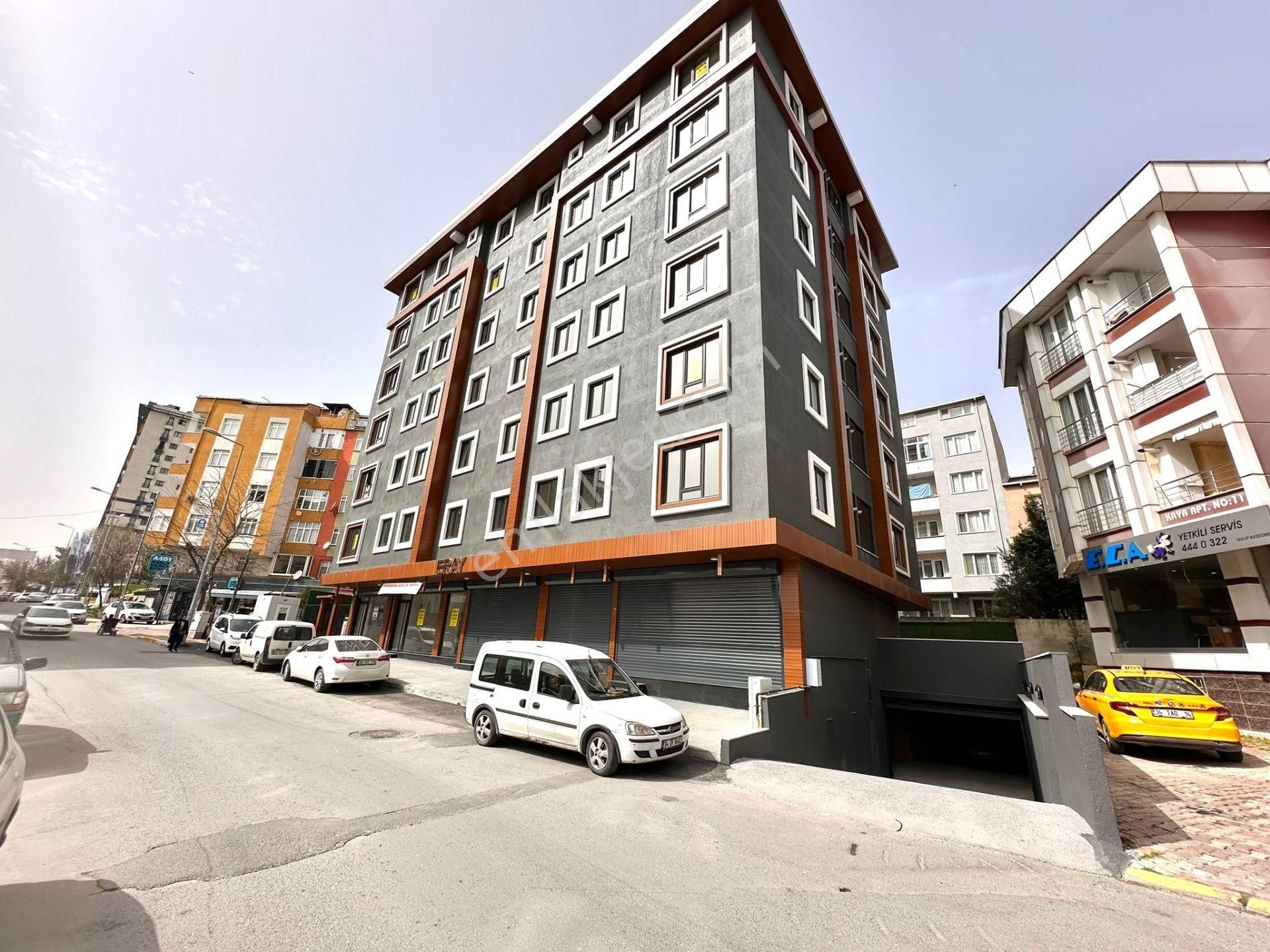 Eyüpsultan Çırçır Satılık Daire  =ADRES=ÇIRÇIR METRO YANI OTOPARKLI SİTEİÇİ 1.KAT 120m² SIFIR 3+1