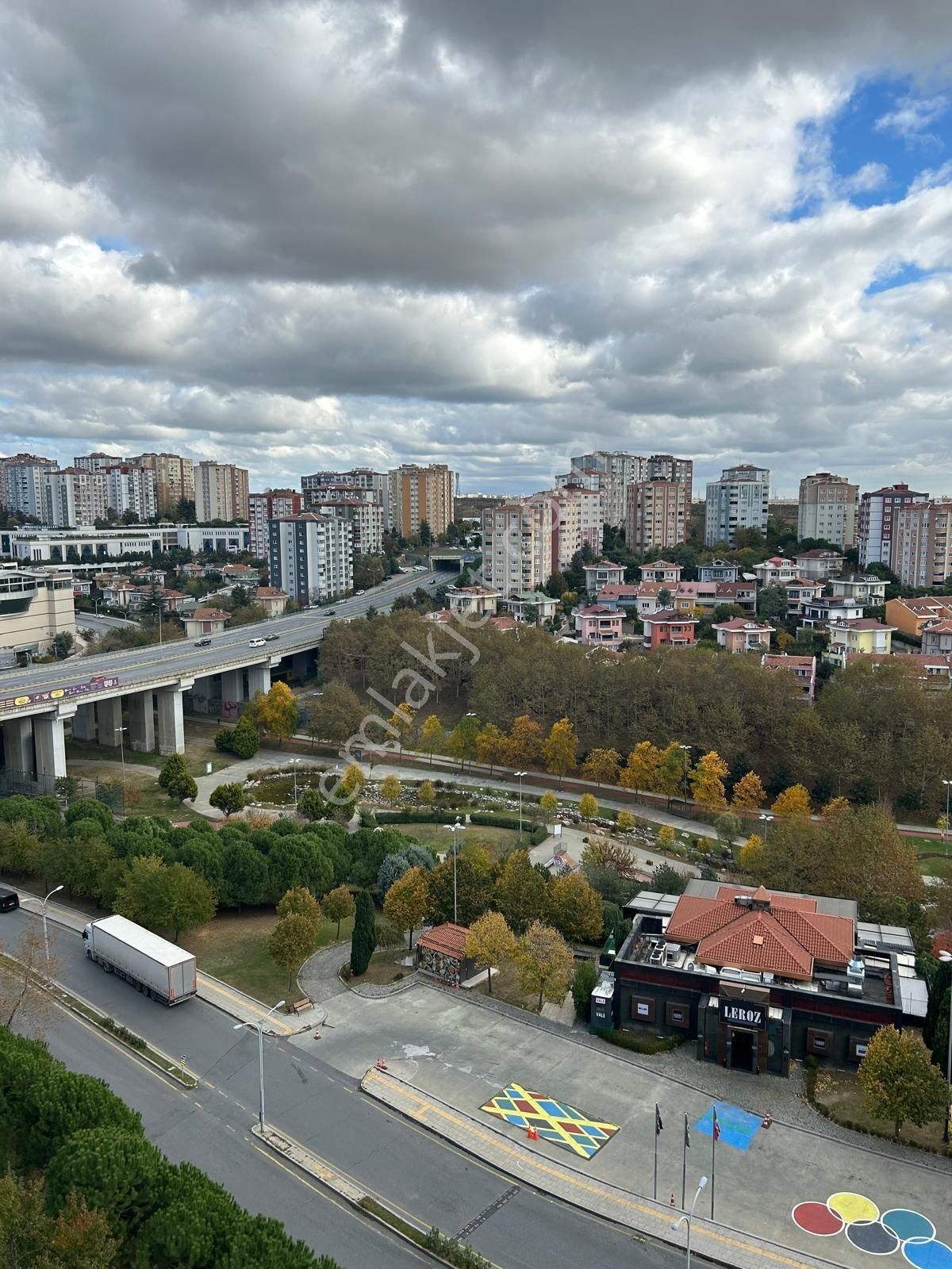 Başakşehir Başak Satılık Daire BAŞAKŞEHİR TEMİZ 3+1 ARA KAT 135m