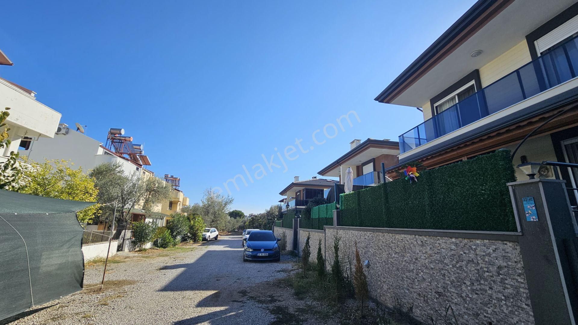 Balıkesir Edremit Güre'de 3+1 Müstakil Villa - Görsel 10