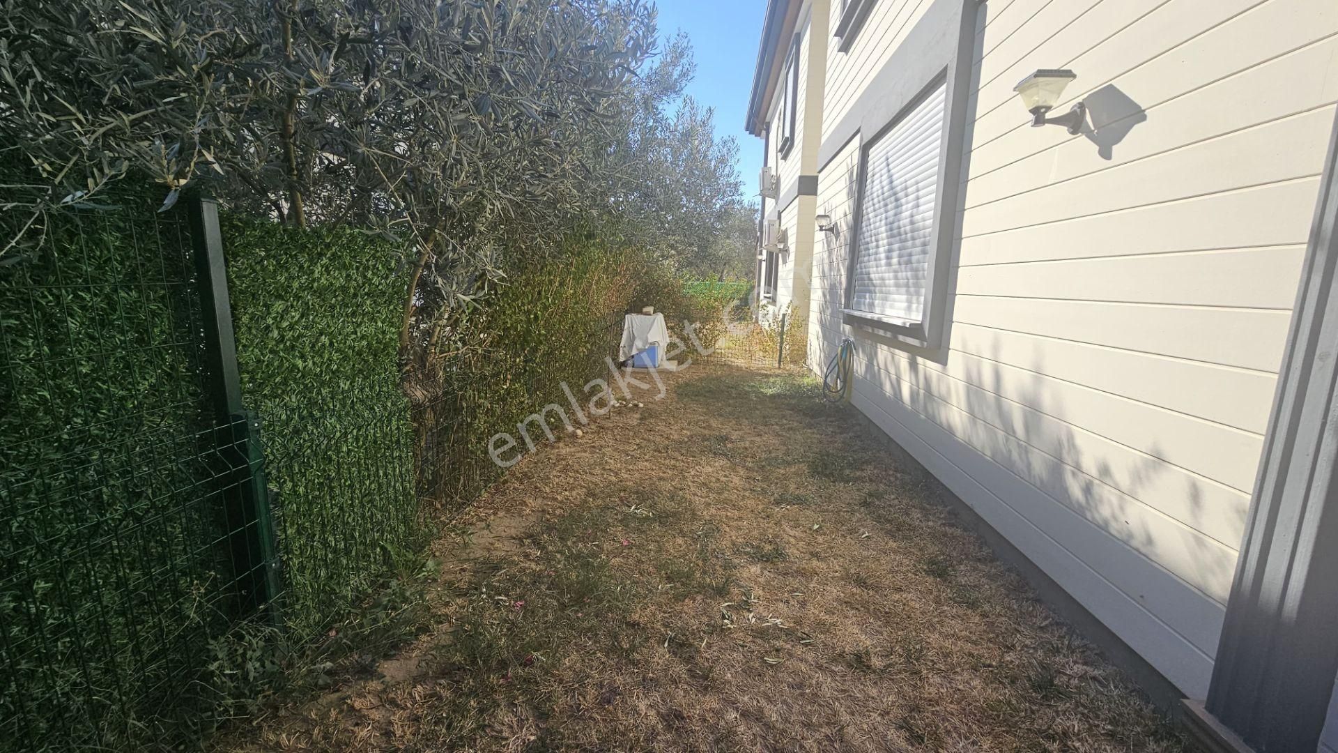 Balıkesir Edremit Güre'de 3+1 Müstakil Villa - Görsel 16