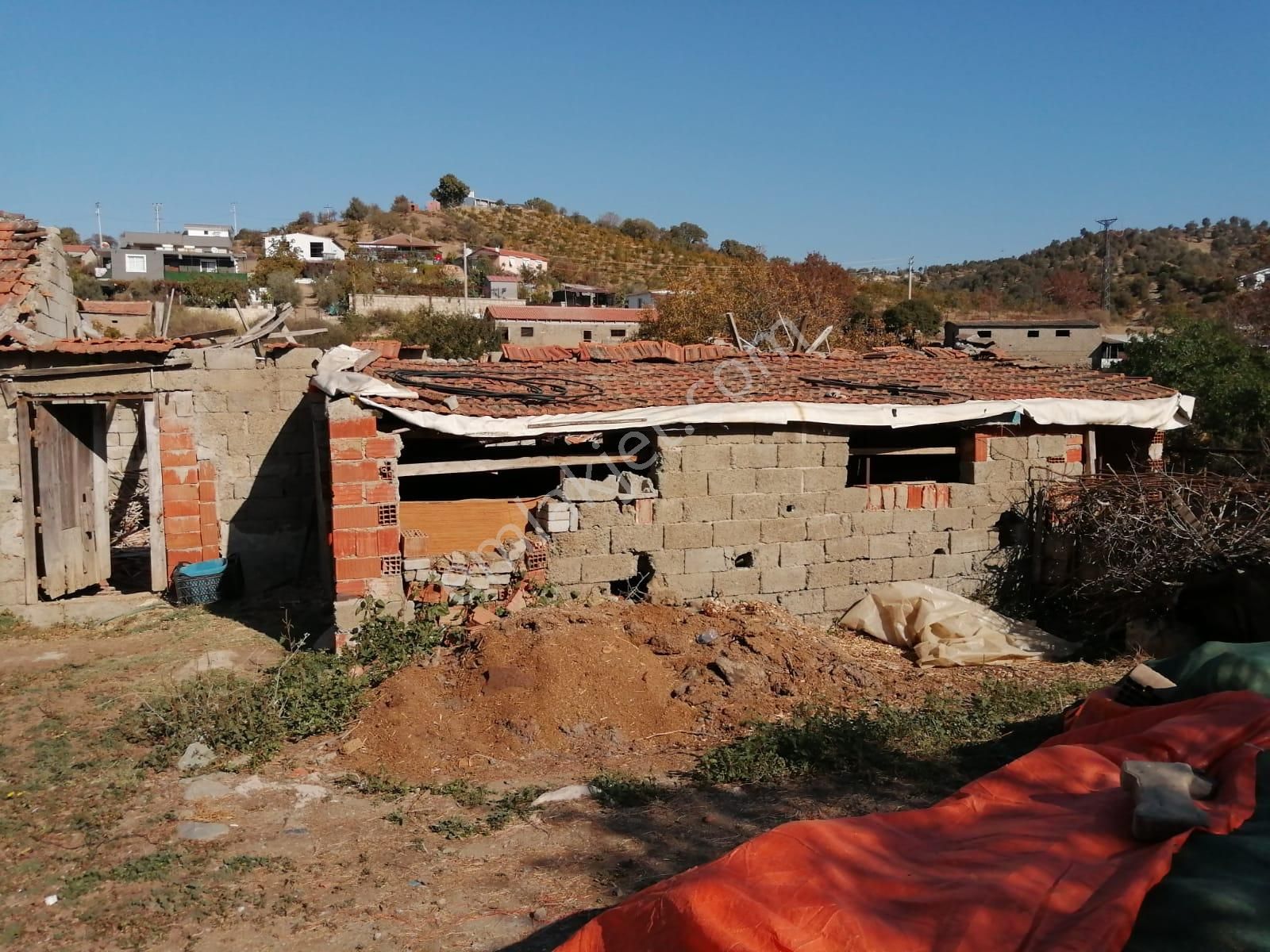 Seferihisar Ulamış Satılık Konut İmarlı  ULAMIŞ KÖYÜNDE SATILIK KÖY İÇİ İMARLI ARSA