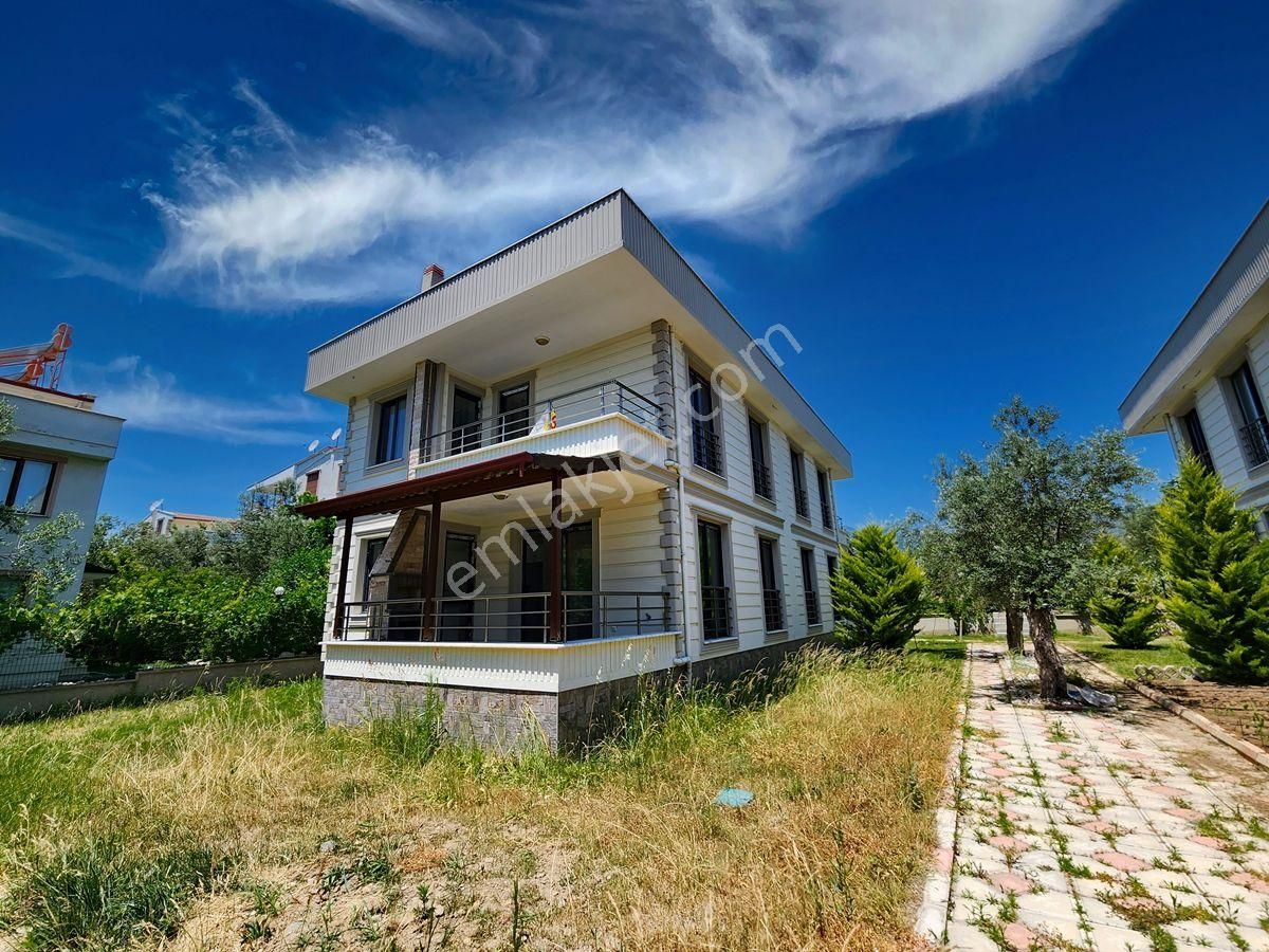 Güre Satılık Villa / Sahilde / Denize Yakın / Ayrı Mutfak - Görsel 2