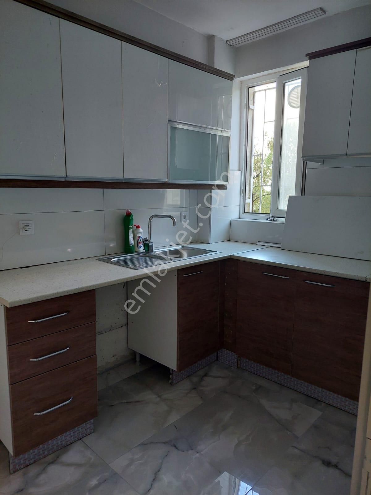 Merkezefendi Bahçelievler Kiralık Daire  ENDER UYSAL GAYRİMENKULDEN YENİ BAHÇELİEVLERDE OFİS OLARAKTA KULLANABİLECEĞİNİZ 3+1 DAİRE..