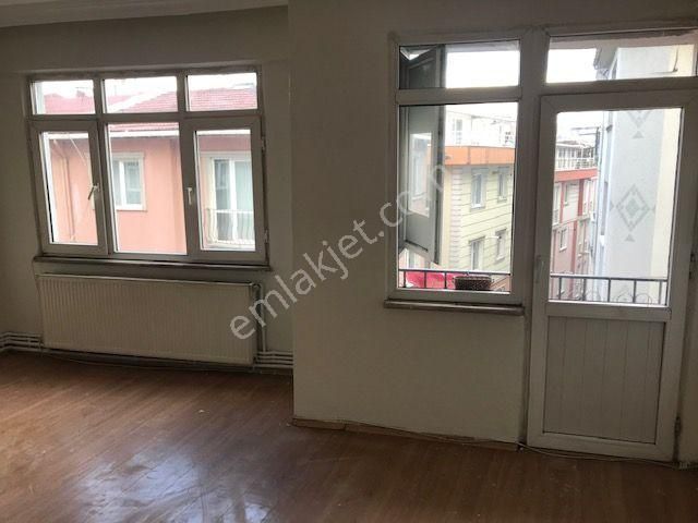 Beyoğlu Küçük Piyale Kiralık Daire  BEYOĞLU KASIMPAŞA MERKEZ'DE, ZİNCİRLİKUYU CD.'DE 2+1, 85M2, KİRALIK 3.KAT DAİRE - SÖZGEN'DEN - 264K