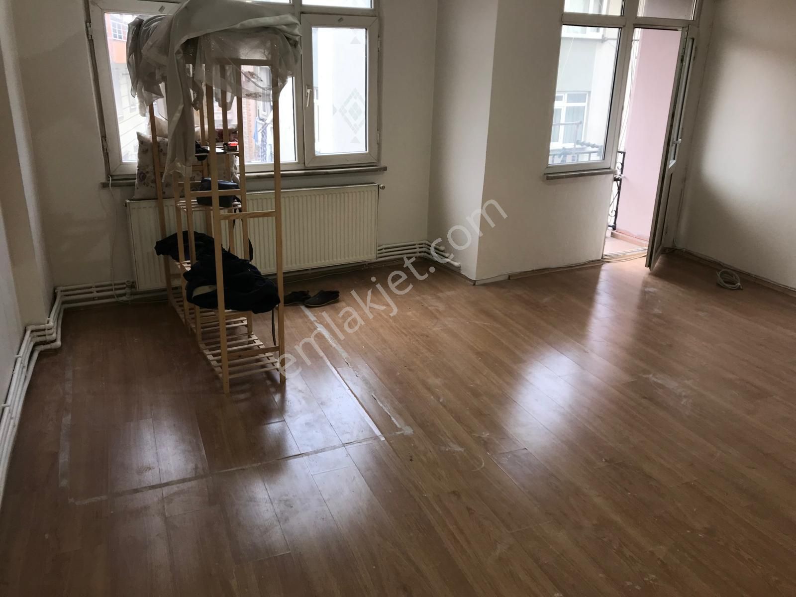 Beyoğlu Küçük Piyale Kiralık Daire  BEYOĞLU KASIMPAŞA MERKEZ'DE, ZİNCİRLİKUYU CD.'DE 2+1, 85M2, KİRALIK 3.KAT DAİRE - SÖZGEN'DEN - 264K