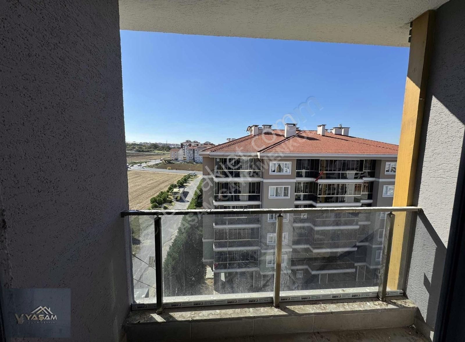 Silivri Yeni Satılık Daire SİTE İÇERİSİNDE 2+1 EBEVEYN BANYOLU 95 M2 SIFIR LÜKS DAİRE