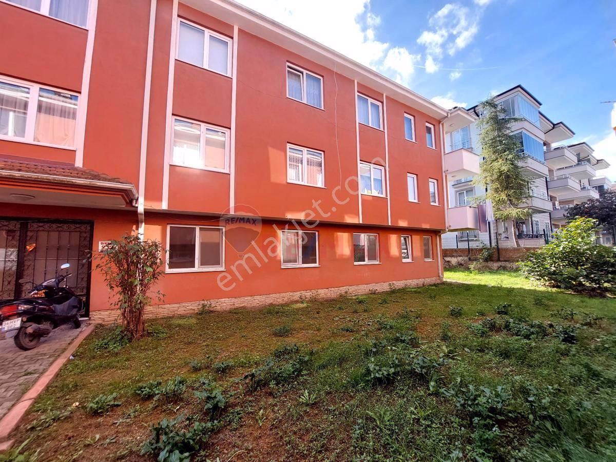 Serdivan Kemalpaşa Satılık Daire Remax Mavi Sezgin Yıldız Dan Satılık 3+1 Daire Mavi Durak Yakını