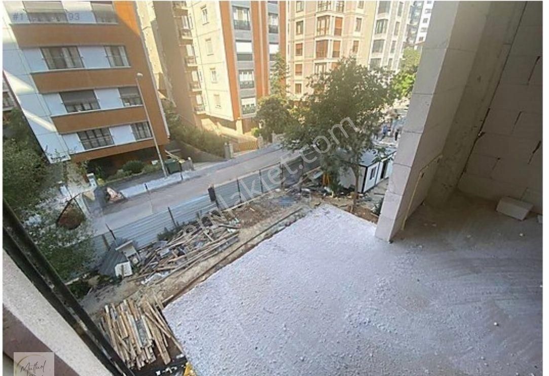 Kadıköy Göztepe Satılık Daire MUTLUOL PROJE'DEN MARMARAYA YAKIN SIFIR KAPALI MUTFAKLI GENİŞ 2+1 SATILIK DAİRE