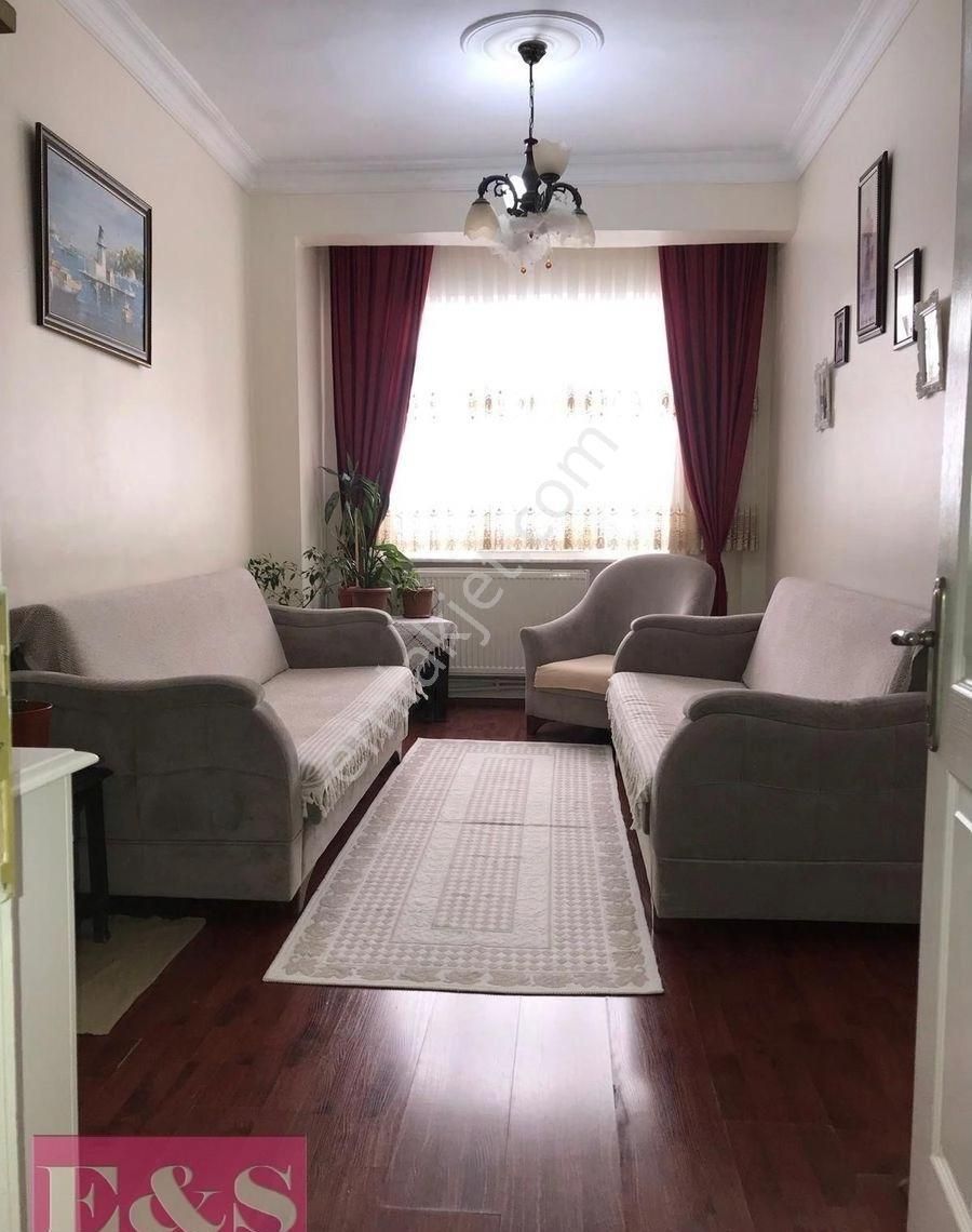 Fatih Cerrahpaşa Satılık Daire ES GAYRİMENKUL CERRAHPAŞADA SATILIK DAİRE