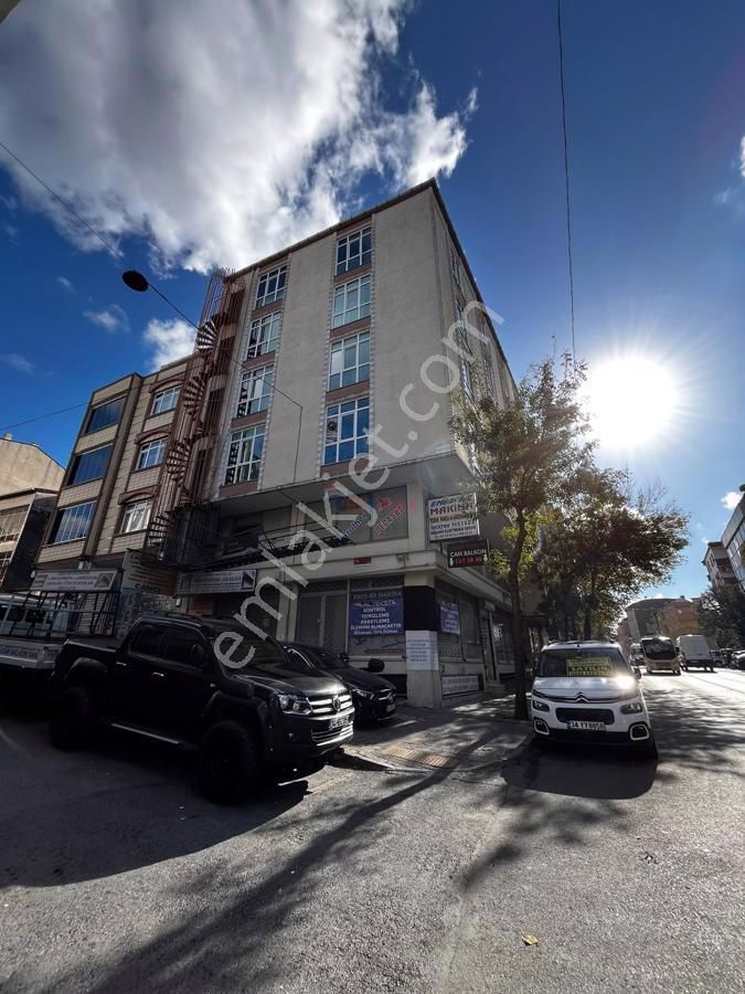 Esenler Tuna Satılık Bina Mahmut SARAÇ'tan BAĞCILAR OSMANGAZİ CADDE ÜZERİ 1450 m² BİNA