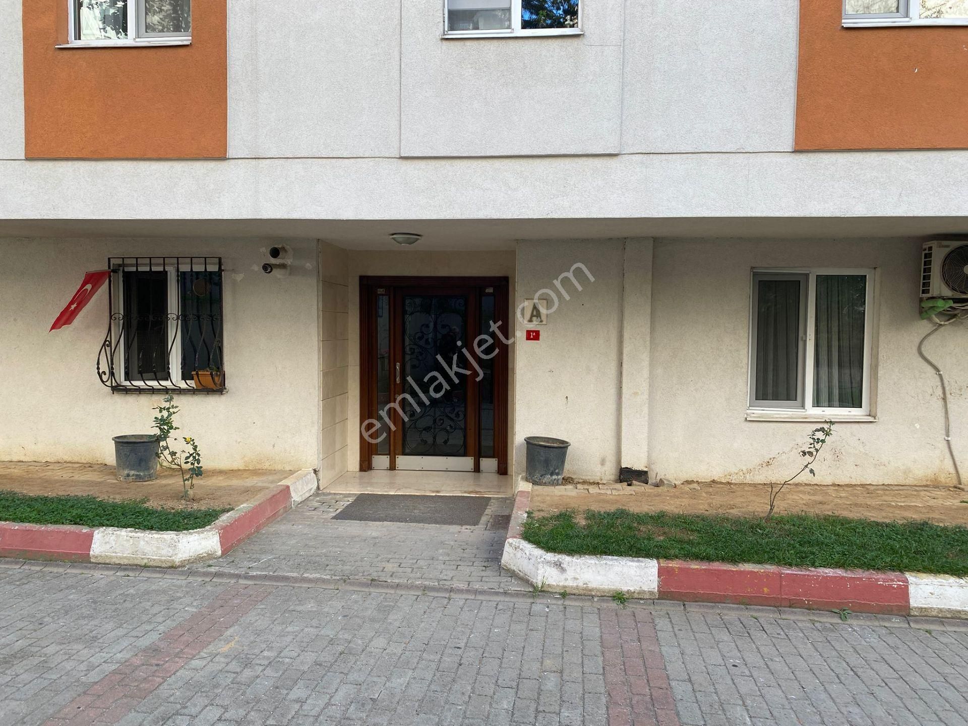 Bayrampaşa Kartaltepe Kiralık Daire  KARTALTEPE'DE PARK SİTESİNDE 3+1 MUHTEŞEM DAİRE