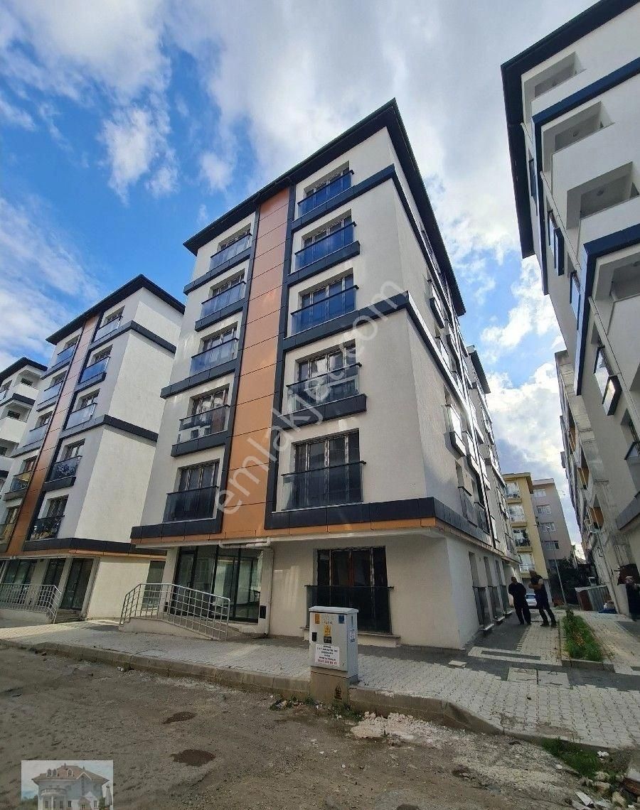 Kartal Orhantepe Kiralık Daire Kartal orhantepe mahallesinde kiralik sifir 2+1daire