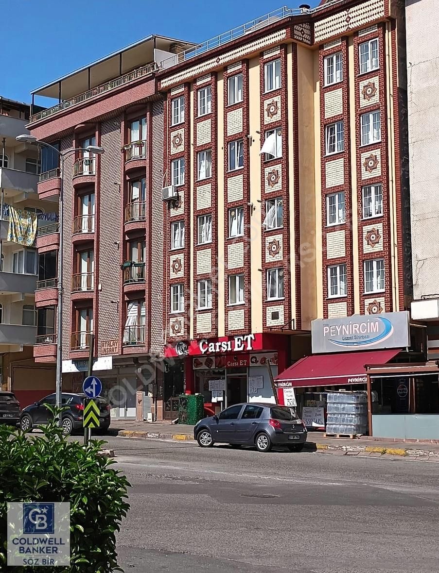 Ümraniye İstiklal Satılık Dükkan & Mağaza Ümraniye Marmara Caddesi'nde Satılık Dükkan