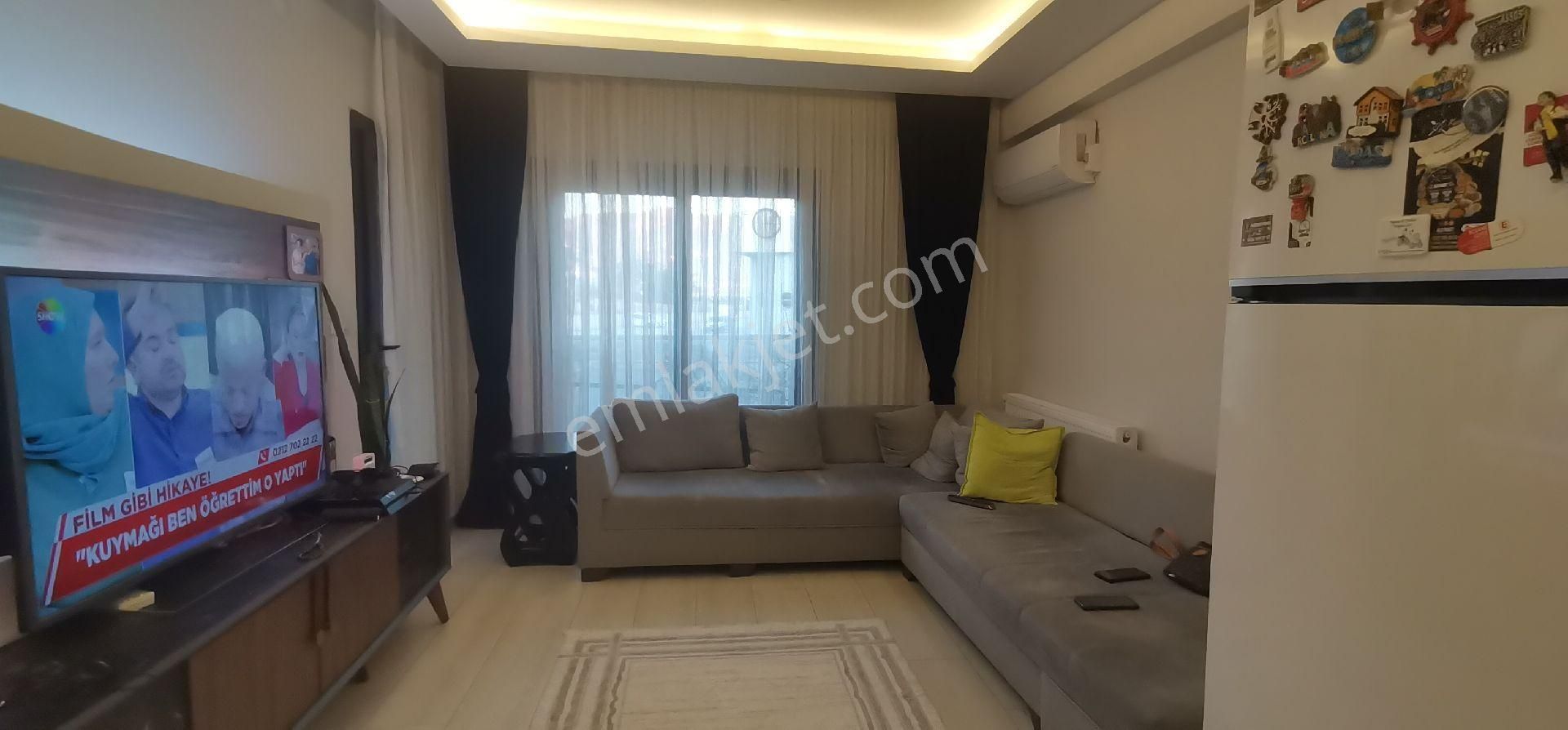 Karşıyaka Zübeyde Hanım Kiralık Daire ZÜBEYDE HANIM MAHALLESİN'DE 2+1 DAİRE KİRALIK DAİRE 