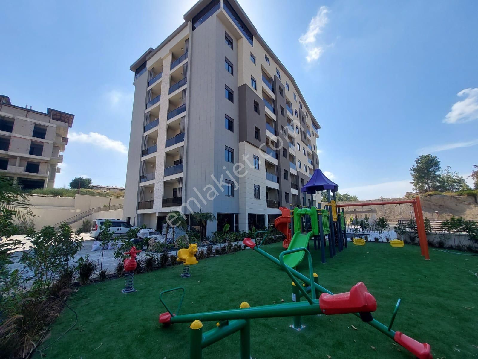 Manavgat Sarılar Satılık Daire Sarılarda 5 Yıldız Otel Konseptınde 1+1 2+1 Daıreler