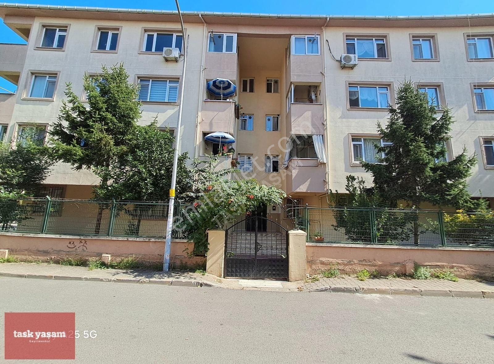 Tuzla Evliya Çelebi Satılık Daire TUZLA EVLİYA ÇELEBİ KARDEMİR SİTESİ 3+1 SATILIK DAİRE