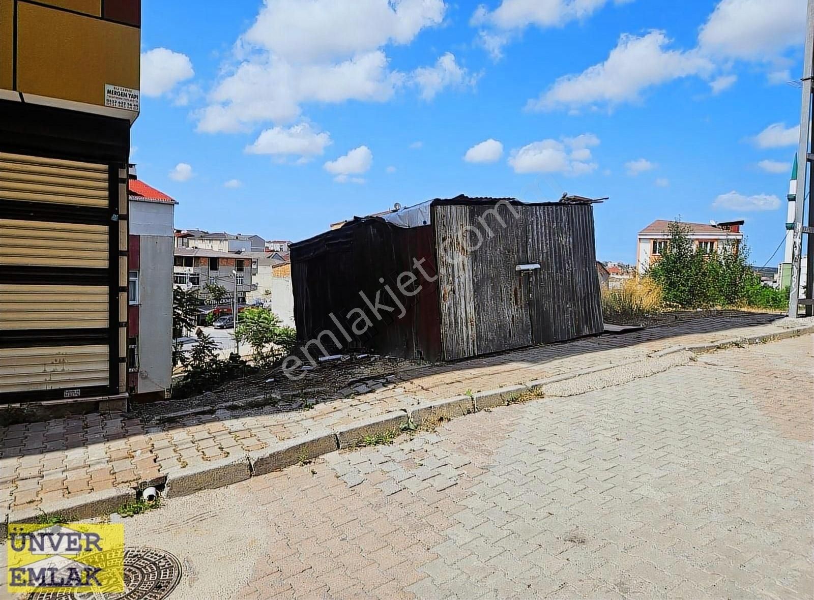 Arnavutköy Boğazköy İstiklal Satılık Konut İmarlı ACİL SATILIK 161m2 1.10 İMARLI ARSA