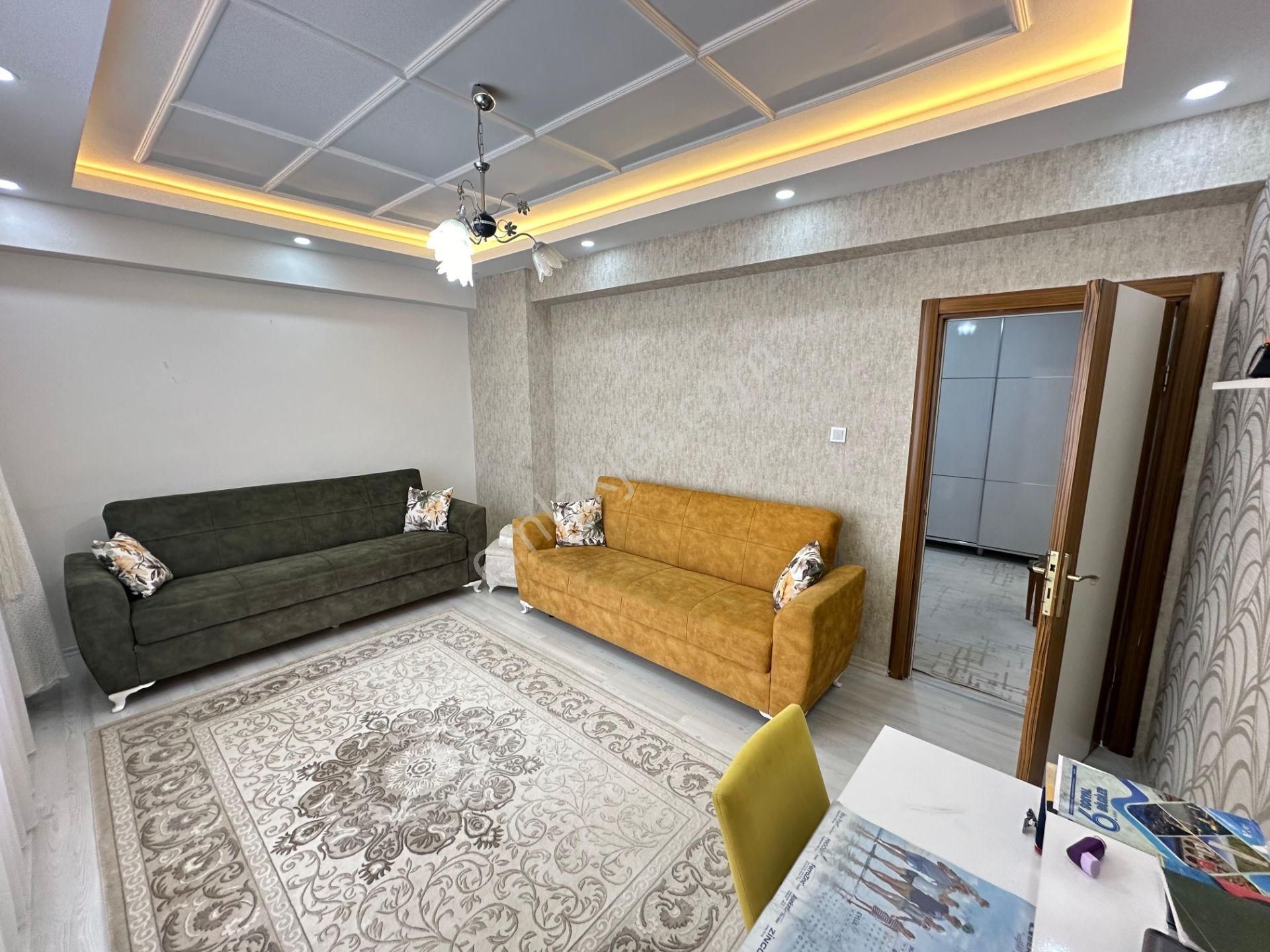 Bağlar Bağcılar Satılık Daire DOĞUM HASTANESİ ARKASINDA BAKIMLI 3+1 SATILIK DAİRE