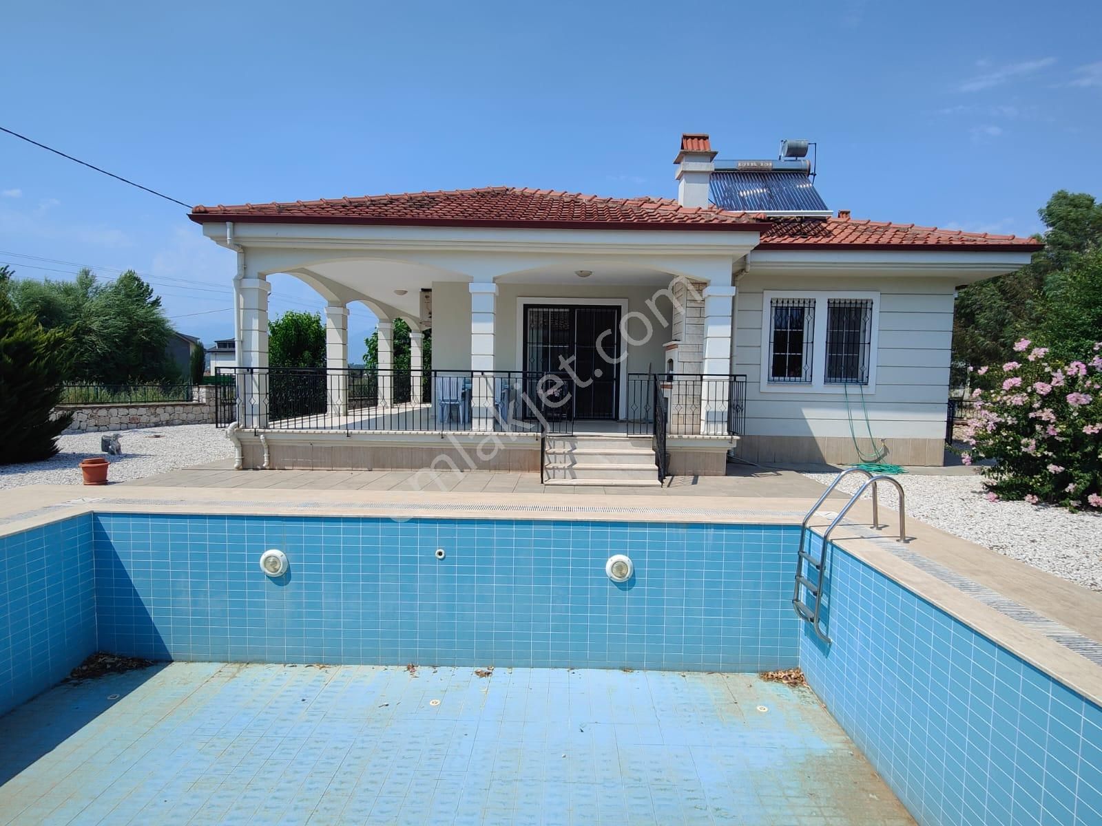 Seydikemer Gerişburnu Satılık Villa  SEYDİKEMER GERİŞBURNUNDA SATILIK MÜSTAKİL BUNGLOW VİLLA