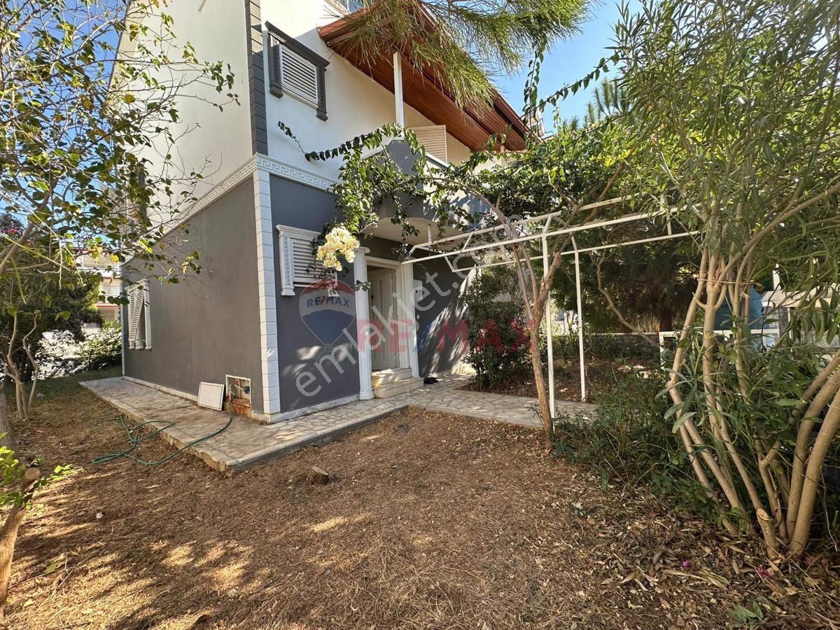 Remax Cool 2'den Merkezi Lokasyonda 4+1 Villa - Görsel 4