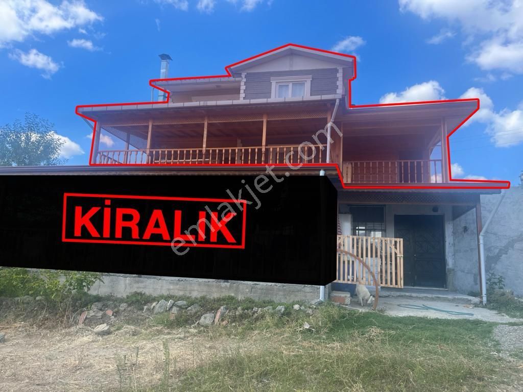 Tokat Merkez Kaşıkcıbağları Kiralık Müstakil Ev 1.5 Dönüm Bahçeli Havuzlu 3 Katlı Evin Müstakil Üst 2 Katı