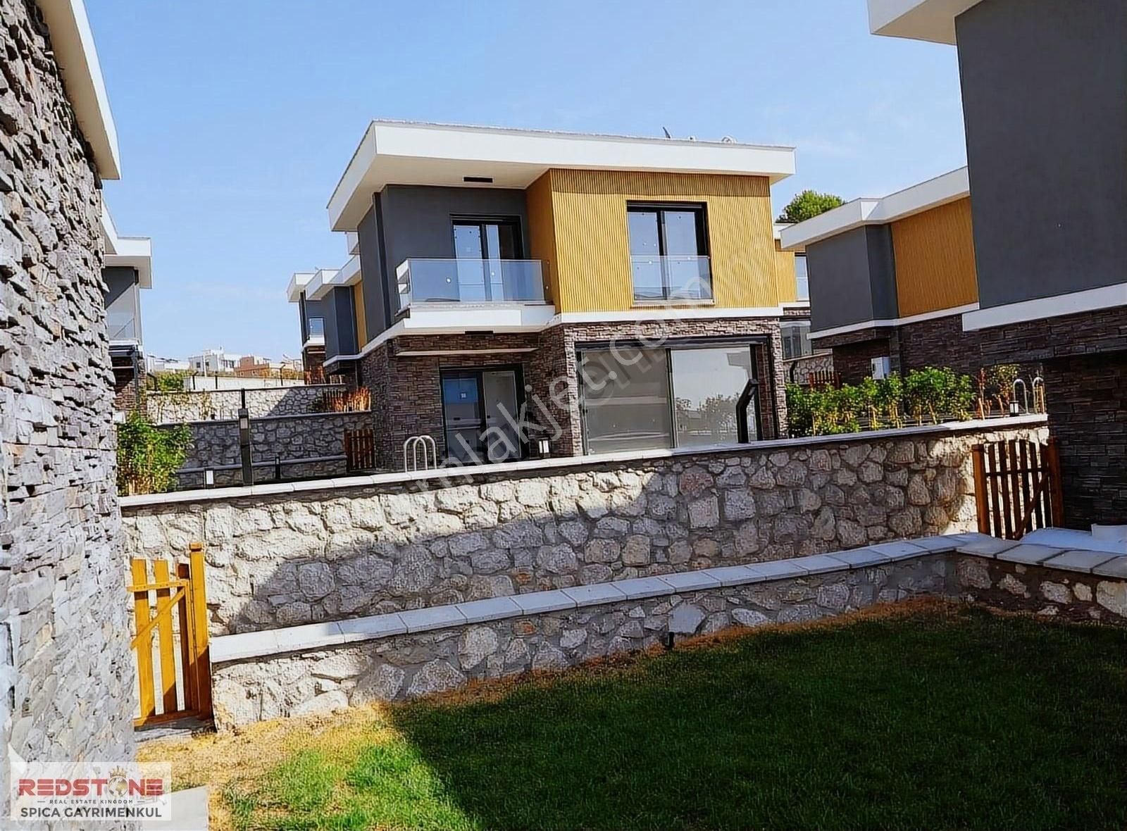 Dikili Çandarlı Satılık Villa ÇANDARLININ EN GÜZEL SİTESİ KALİA KORU EVLERİ SATILIK VİLLA