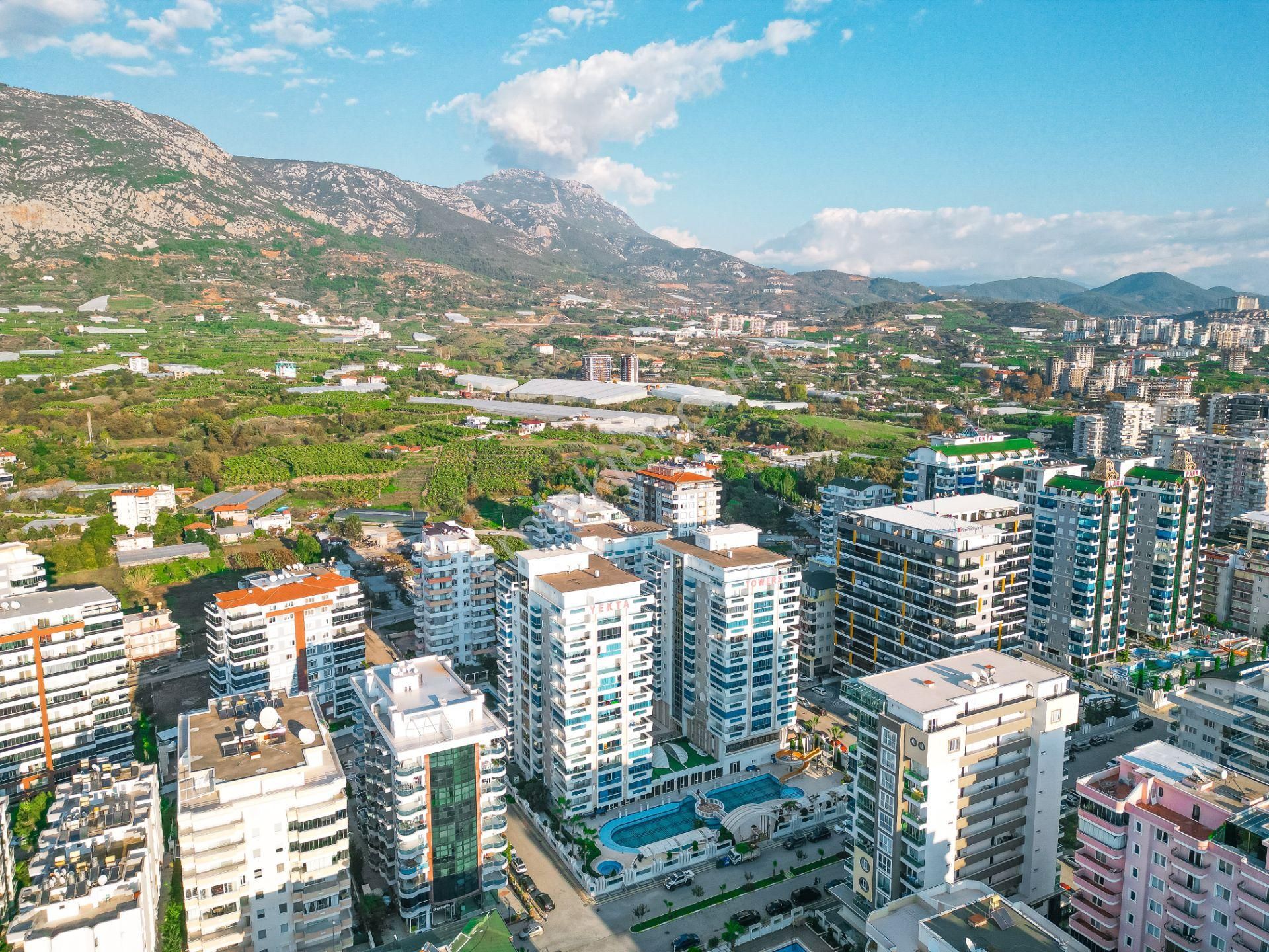 Alanya Mahmutlar Satılık Daire  ALANYA MAHMUTLAR 2+1 120 M2 EŞYALI FULL AKTİVİTELİ DENİZE 450M DAİRE