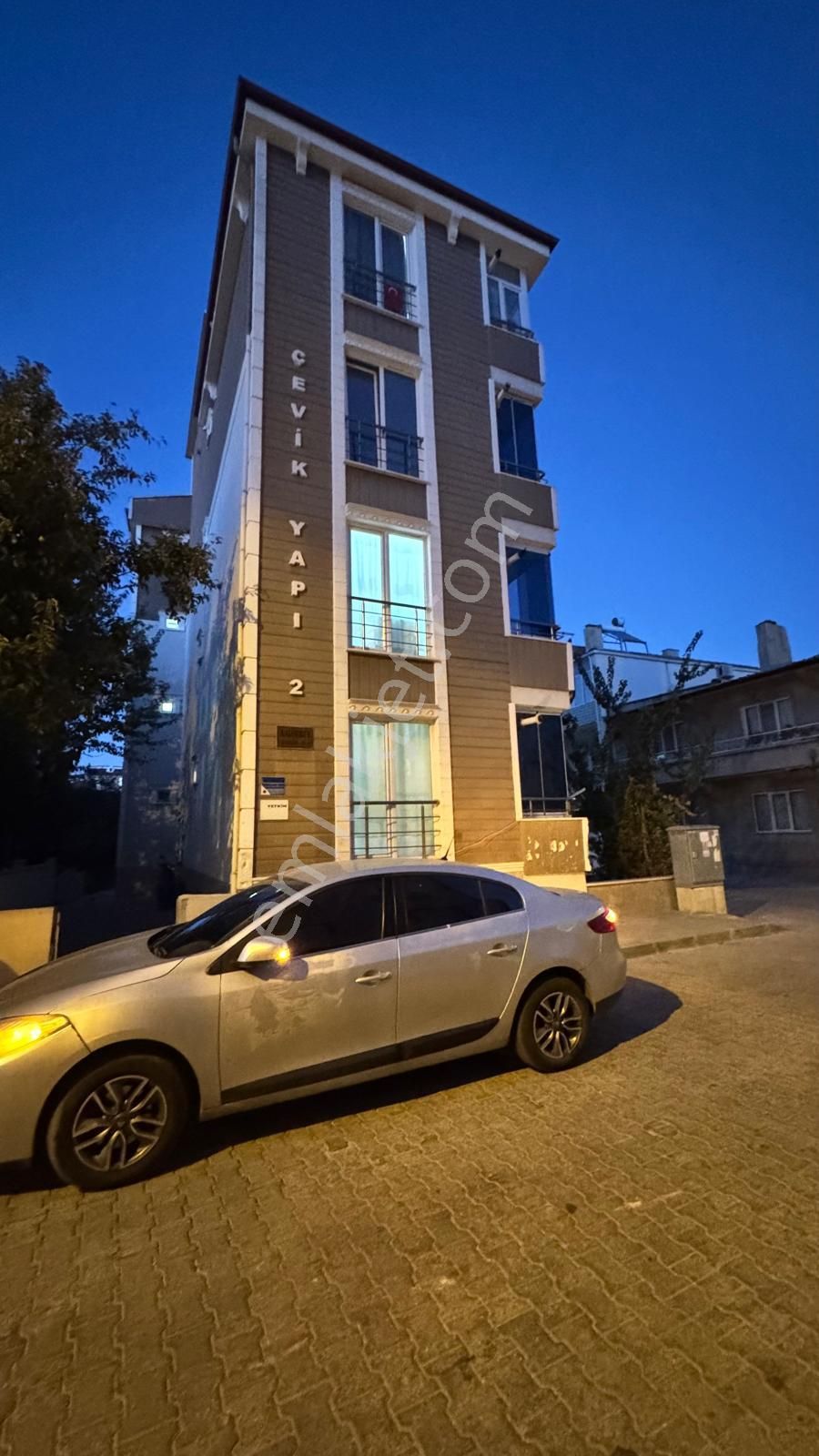 Kırklareli Merkez Pınar Satılık Daire  KIRKLAERLİ PINAR MAH. 2+0 ARAKAT ASANSÖRLÜ DAİRE