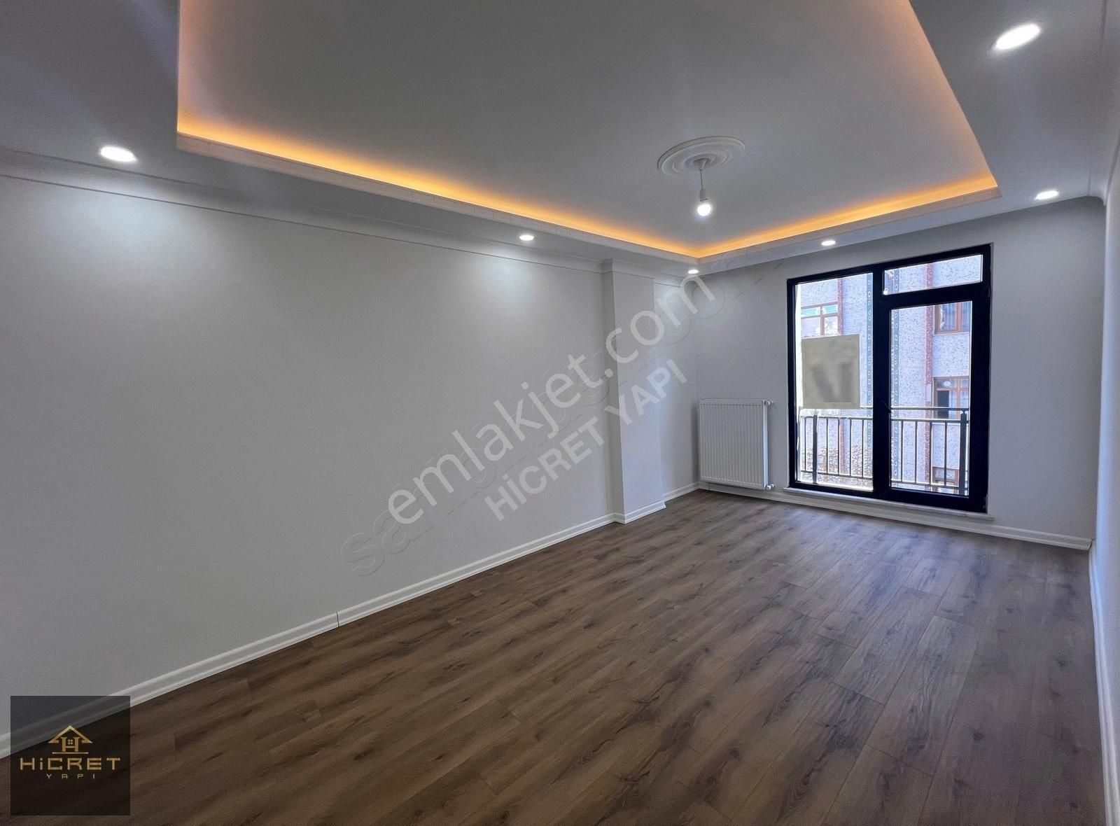 Sultangazi 50. Yıl Satılık Daire 50. YIL MH'DE SATILIK 2+1 95 M² ÇİFT BALKONLU SIFIR LÜKS DAİRE