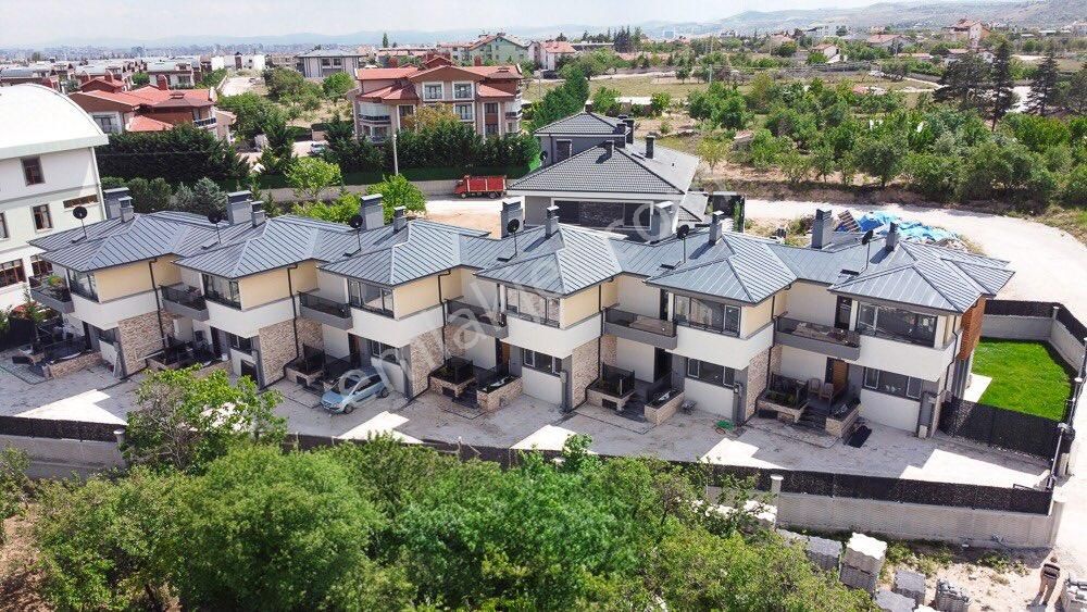 Selçuklu Sille Ak Satılık Villa BUHARA MAH. KORCAN CAD. YÜKSEK YATIRIM POTANSİYELİ OLAN LÜKS İKİZ VİLLALAR