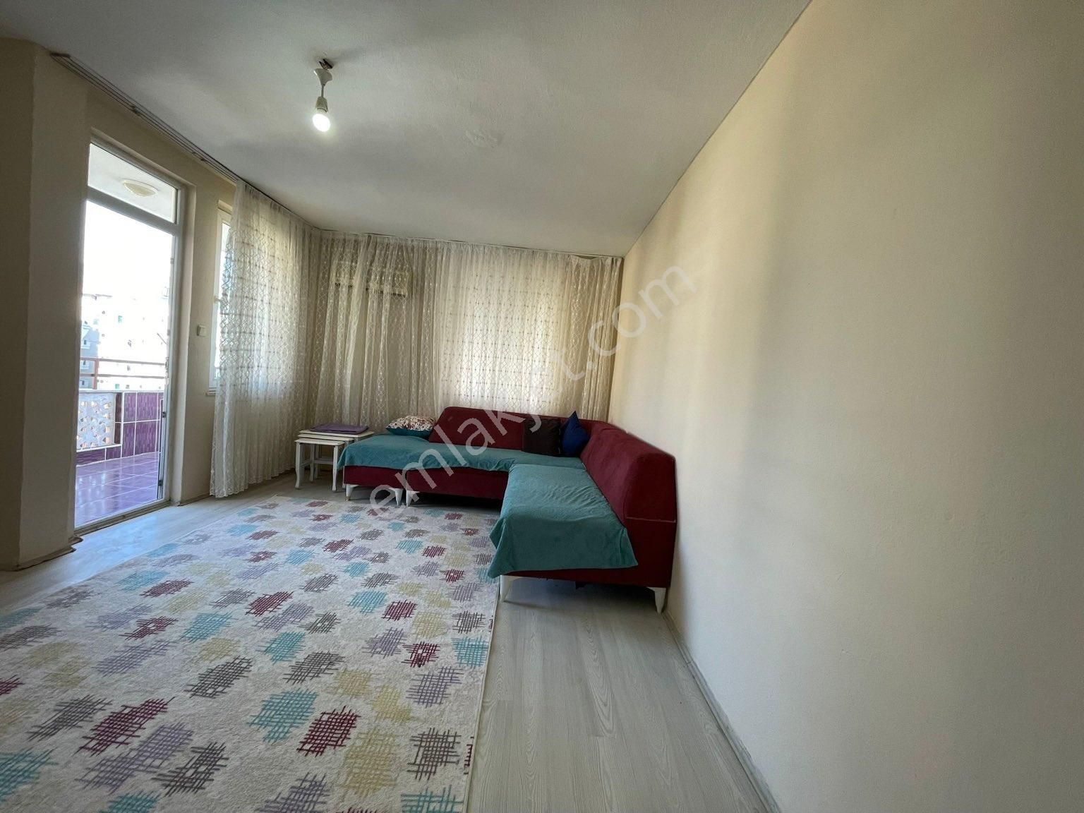 Alanya Oba Kiralık Daire OBA MAHALLESİ 2+1 AYRI MUTFAK EŞYALI KİRALIK EV