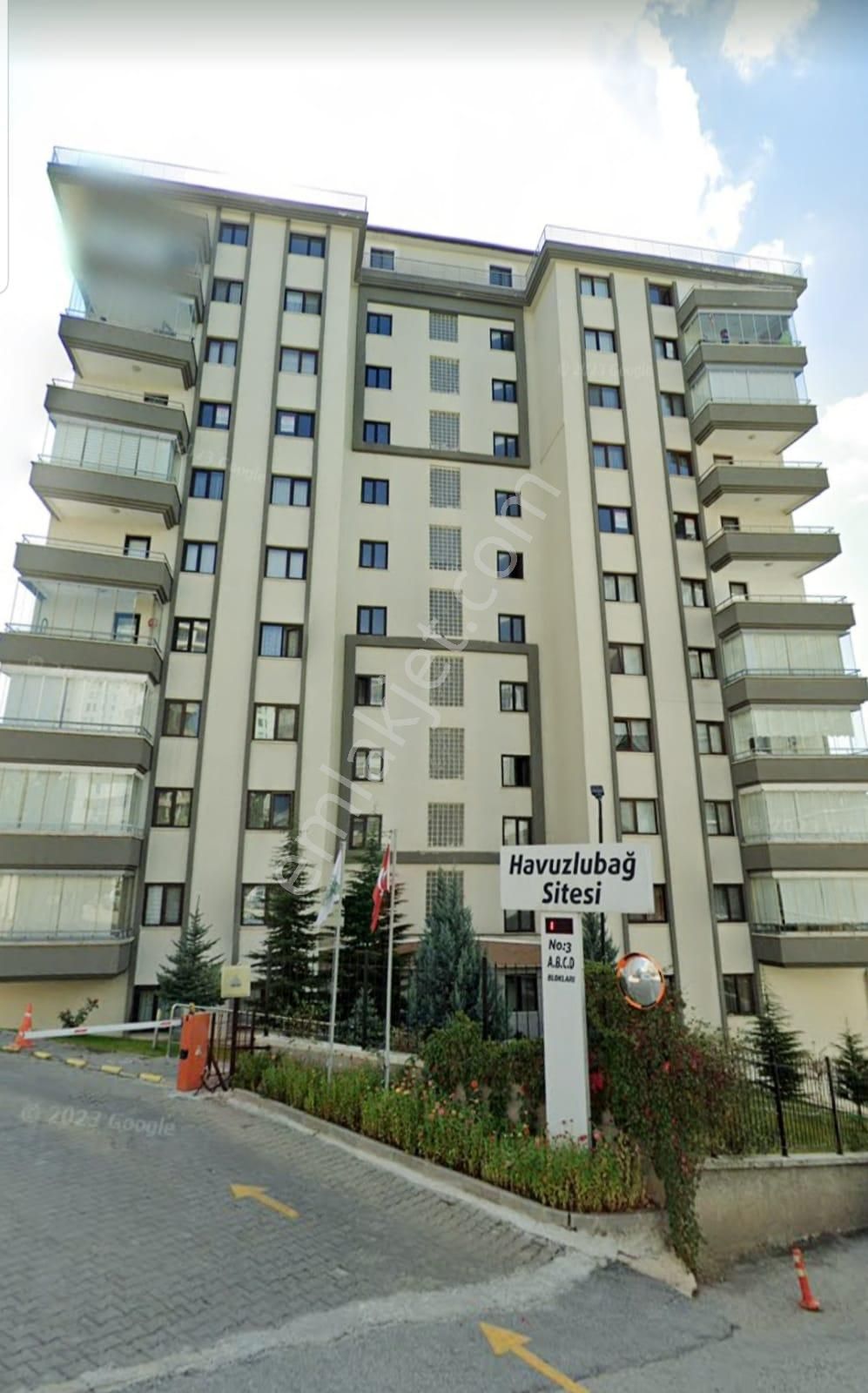 Çankaya Yıldızevler Satılık Daire  HAVUZLUBAĞ SİTESİNDE MANZARALI 3+1 SATILIK DAİRE