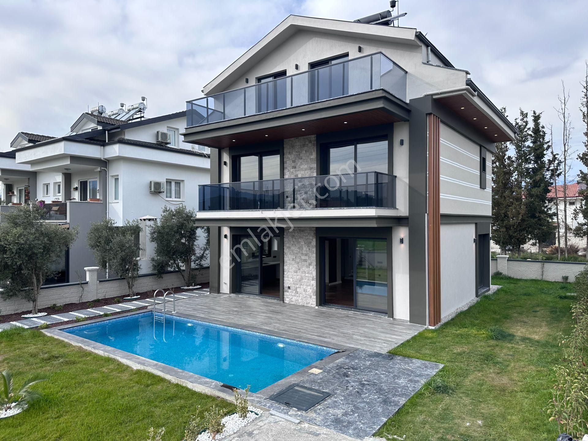 Seydikemer Gerişburnu Satılık Villa  SEYDİKEMER KÖNTEŞTE SATILIK 6+1 VİLLA