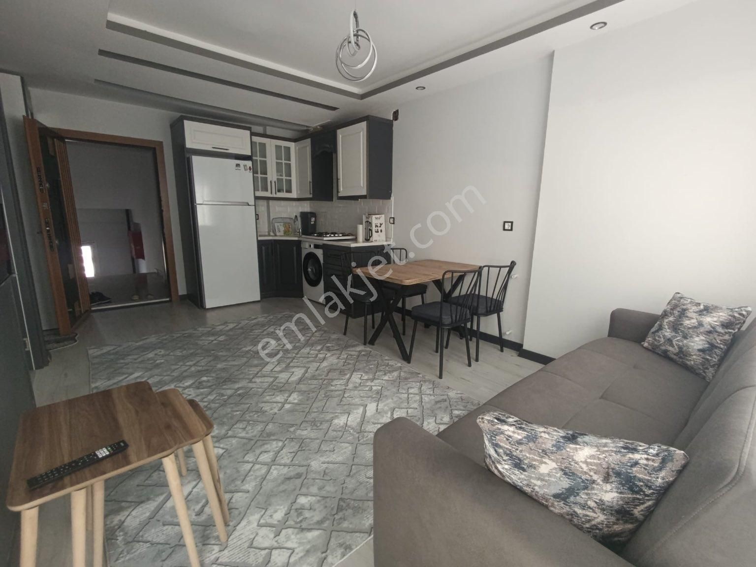 Sarıçam Gültepe Kiralık Daire Atıcı Emlak'tan Gültepe'de Caddeye 50 Metre Sıfır Eşyalı 1+1 Kiralık Daire