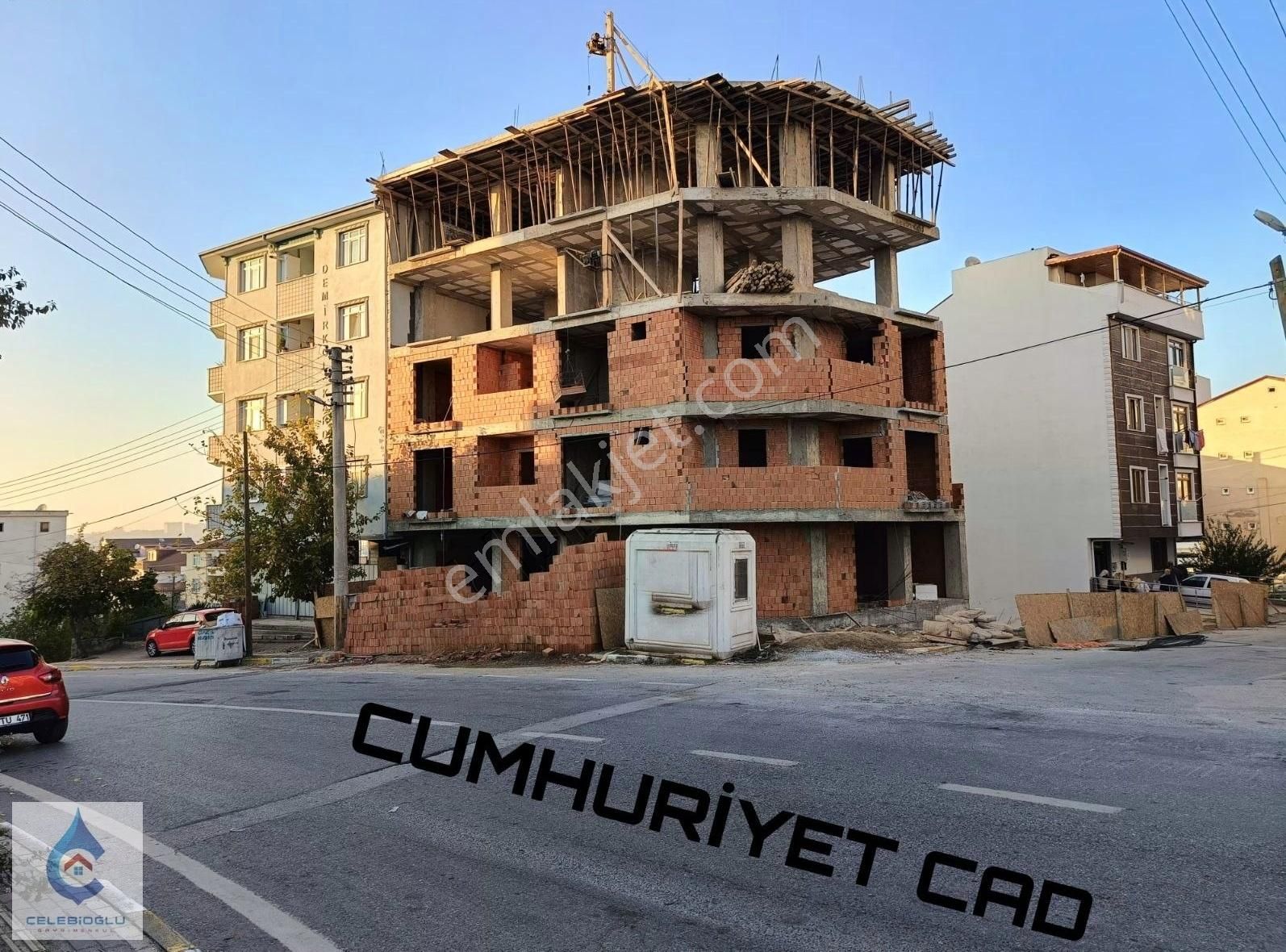 Çayırova Atatürk Satılık Daire ÇELEBİOĞLU'NDAN ÇAYIROVA ATATÜRK'DE ASANSÖRLÜ 2+1 ARA KAT DAİRE