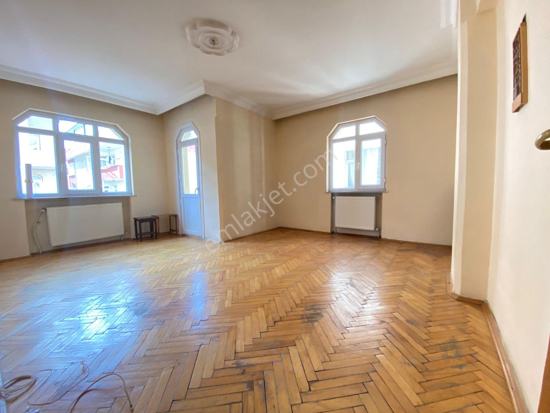 Pegaas'tan Üniversite Mh Metrobüs Yakın 2+1 Arakat Kiralık Daire