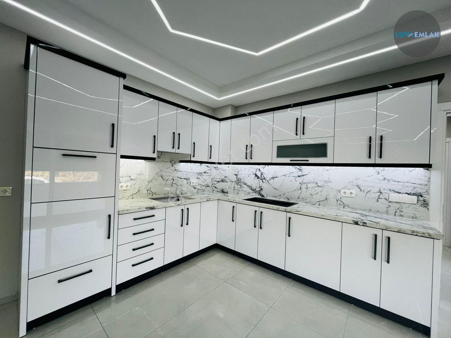 Didim Fevzipaşa’da Denize 300 Metre Tam Müstakil 4+1 Sıfır Villa - Görsel 12