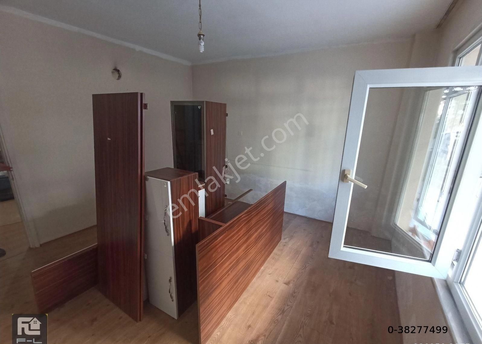 Ataşehir Esatpaşa Kiralık Daire F-L EMLAKTAN ESATPAŞA DA 3+1 GENİŞ DAİRE AİLEYE UYGUN