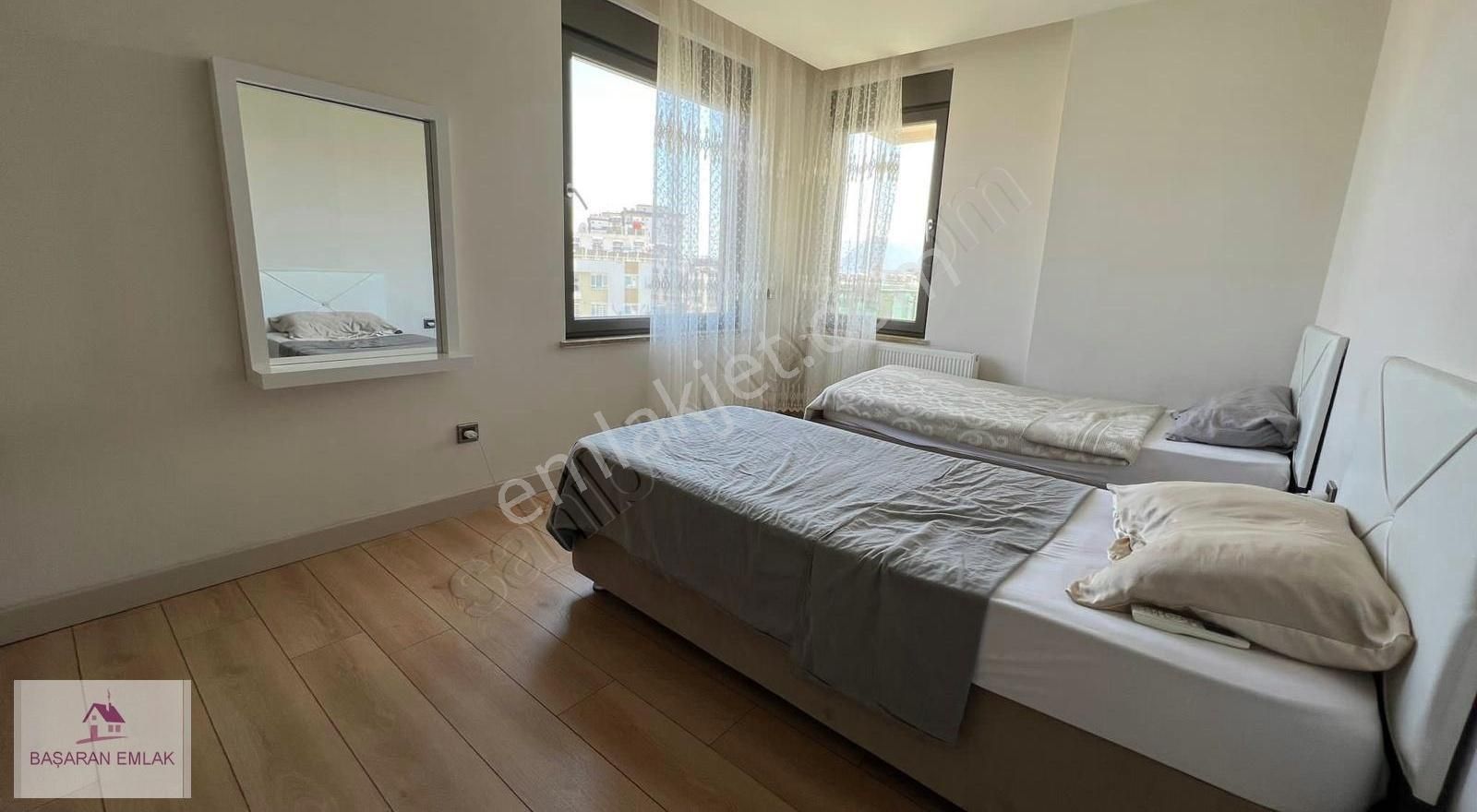 Konyaaltı Uncalı Kiralık Daire 3+1 UNCALI MAH. ARA KAT HAVUZLU SİTEDE FULL EŞYALI (ENG)