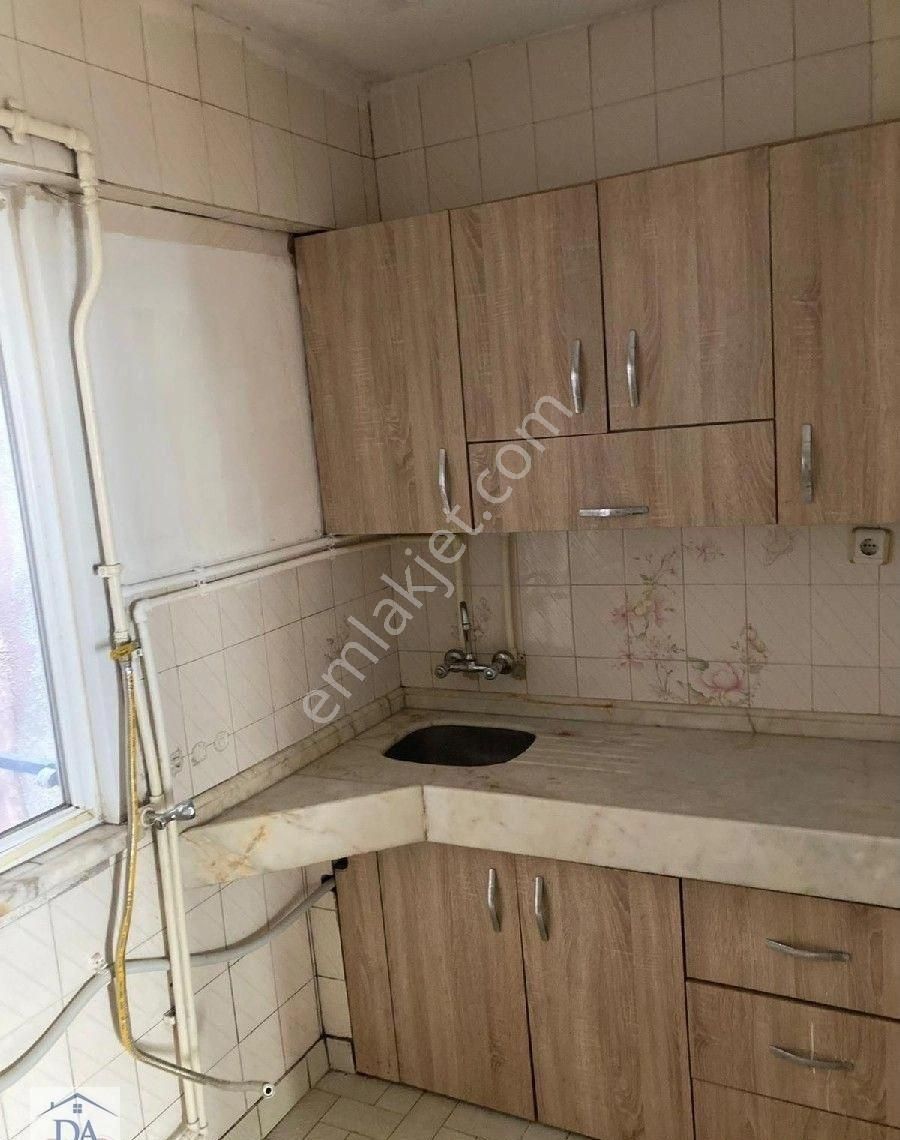 Zeytinburnu Telsiz Kiralık Daire KİRALIK 2+1 DAİRE