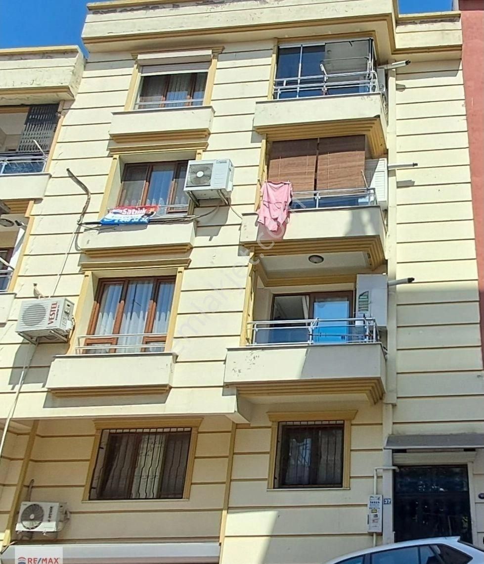 Konak Zafertepe Satılık Daire Konak Zafertepe Mahalle'inde 3+1 Satılık Daire