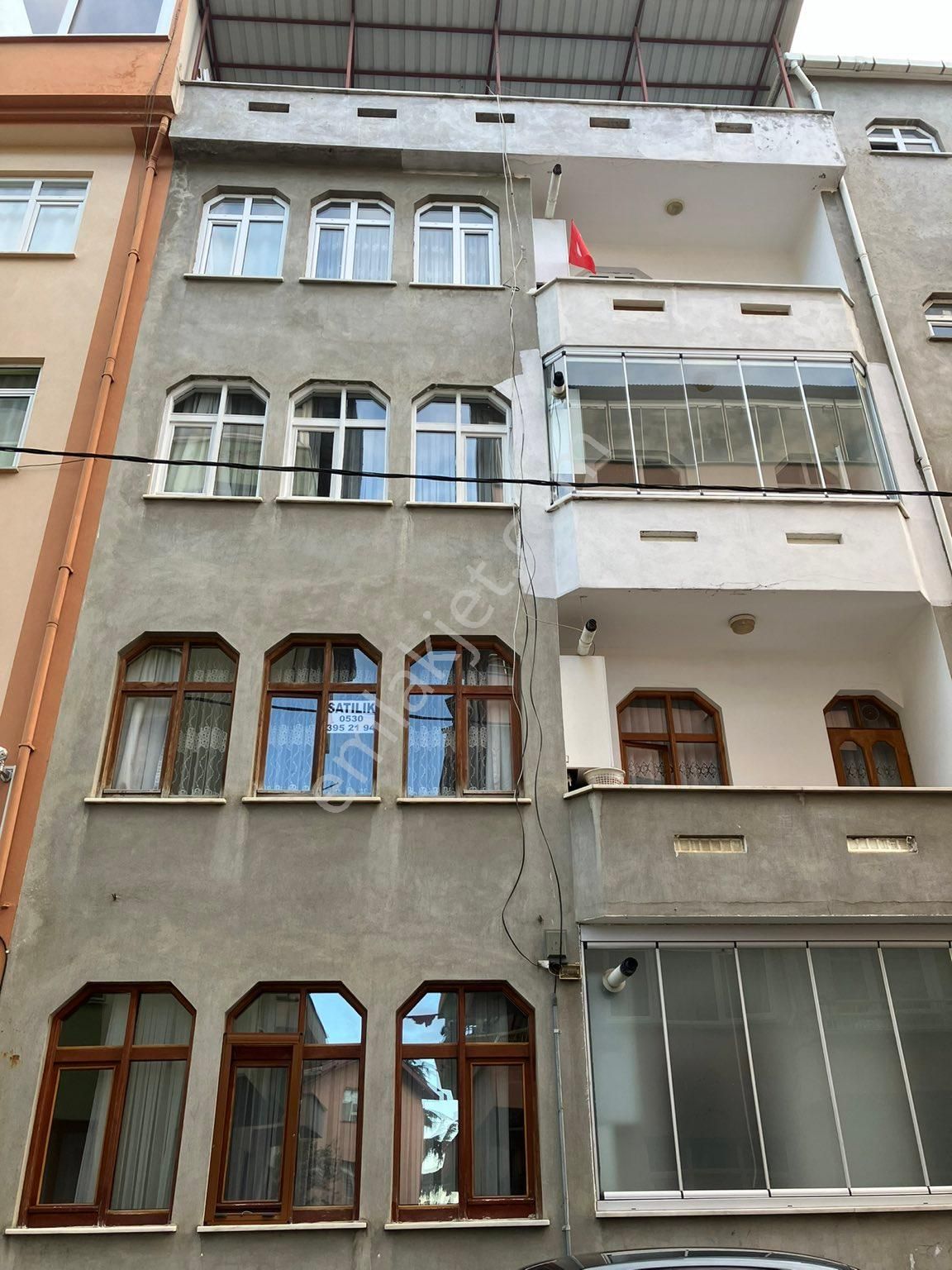 Ortahisar Pelitli Satılık Daire PELİTLİ’DE HAVALİMANINA YAKIN 3+1 ACİL SATILIK DAİRE