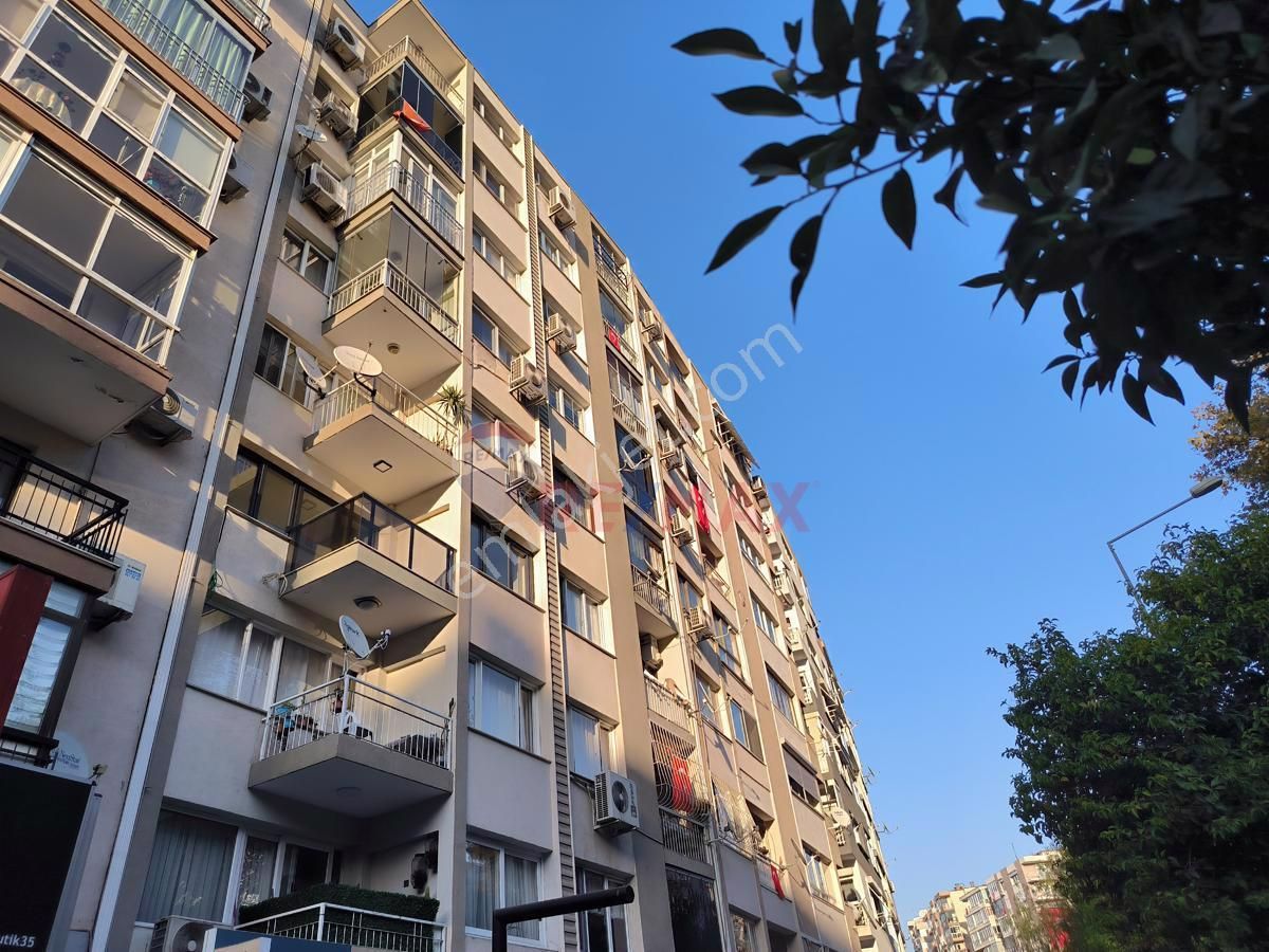 Konak Göztepe Satılık Daire İzmir İnönü Caddesi Amerikan Kolej Sırası 3+1 Full Tadilatlı Satılık Daire