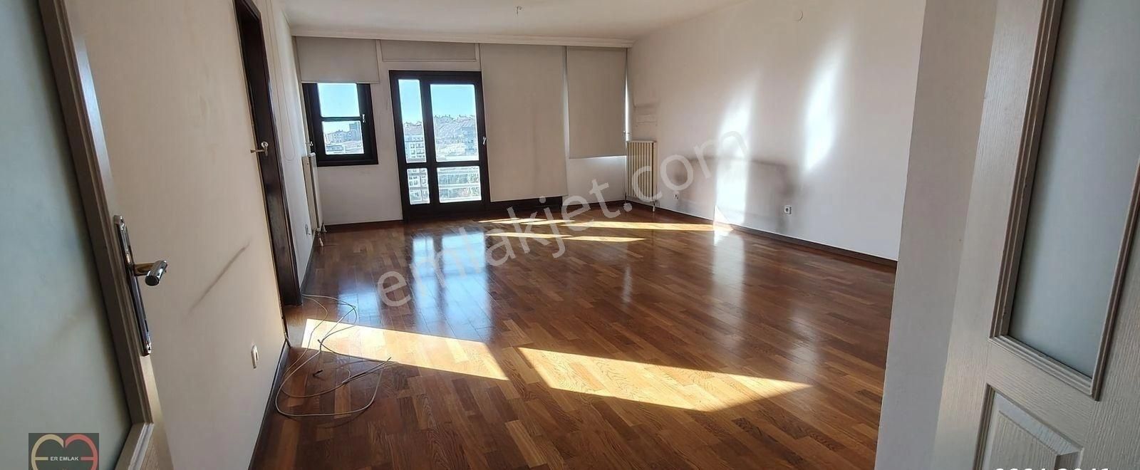 Çankaya Mutlukent Kiralık Daire ANGORA EVLERİ 3+1 145 m2  ARA KATTA DAİRE