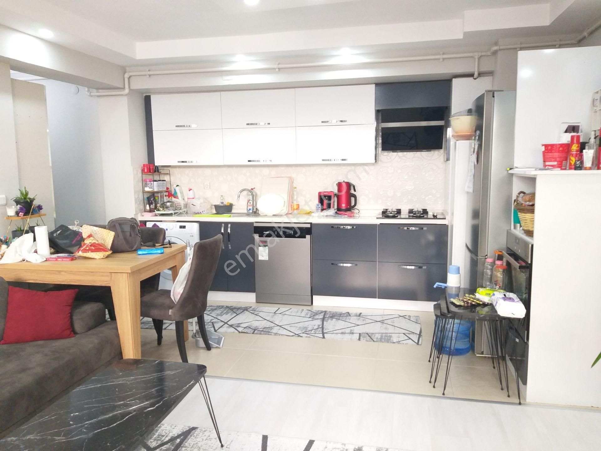 Nazilli İstiklal Satılık Daire  DALLICA MAHALLESİ CADDE ÜZERİ SATILIK LÜKS DAİRE