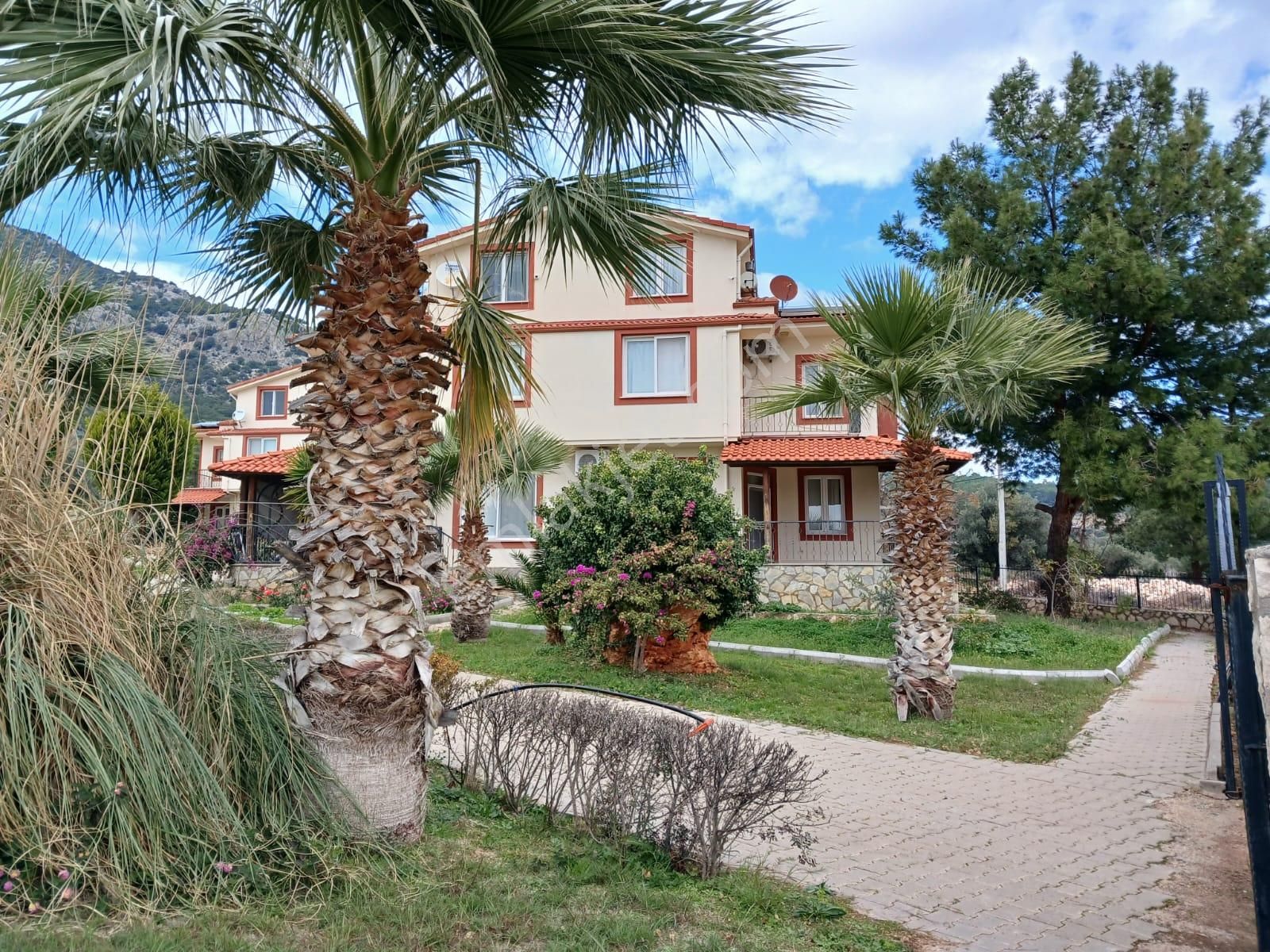 Seydikemer Karadere Satılık Villa Cevizden ,Fethiye'ye 40 dk mesafede deniz manzaralı site içinde