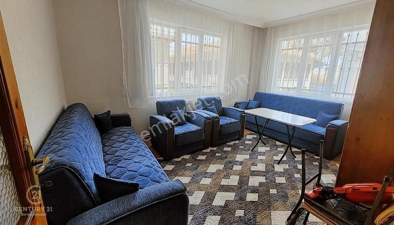 Karesi Dumlupınar Kiralık Daire Century21 Bal'dan Çarşı Merkezine Yakın Eşyalı Kiralık 2+1 Daire