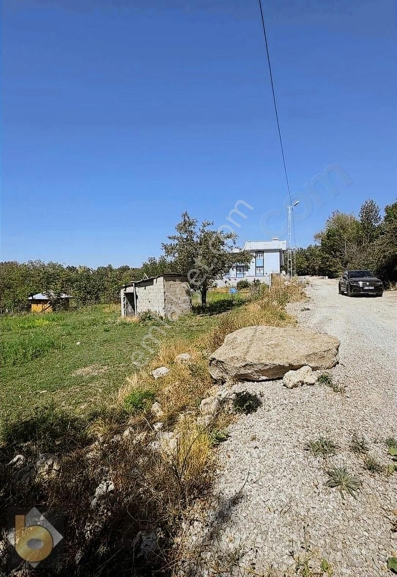 Edremit Eski Cami Satılık Konut İmarlı Baran Emlak'tan Edremit Eski Cami'de Arsa Satılık'tır.