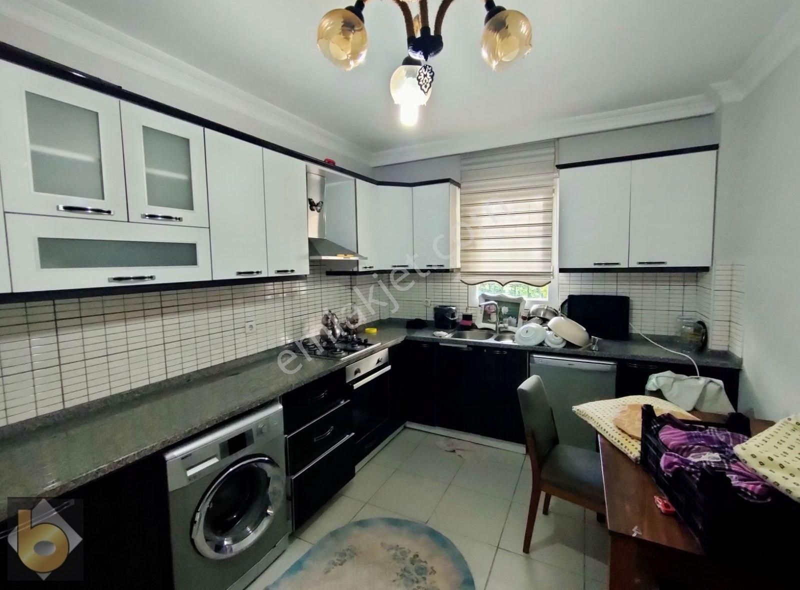 Avm'ye Yakın 3+1 Geniş Kaçmaz Fırsat Daire - Görsel 13