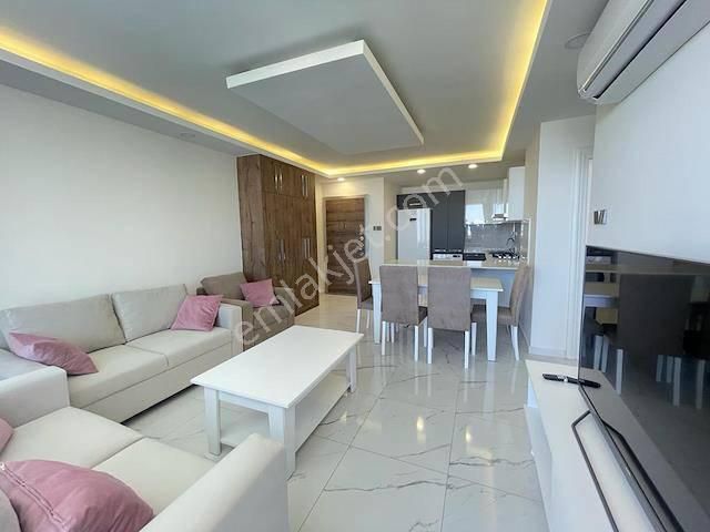 Girne Aşağı Girne Satılık Residence Girne Merkezde Site İçerisinde Lüx Eşyalı 2+1 Satılık Daire